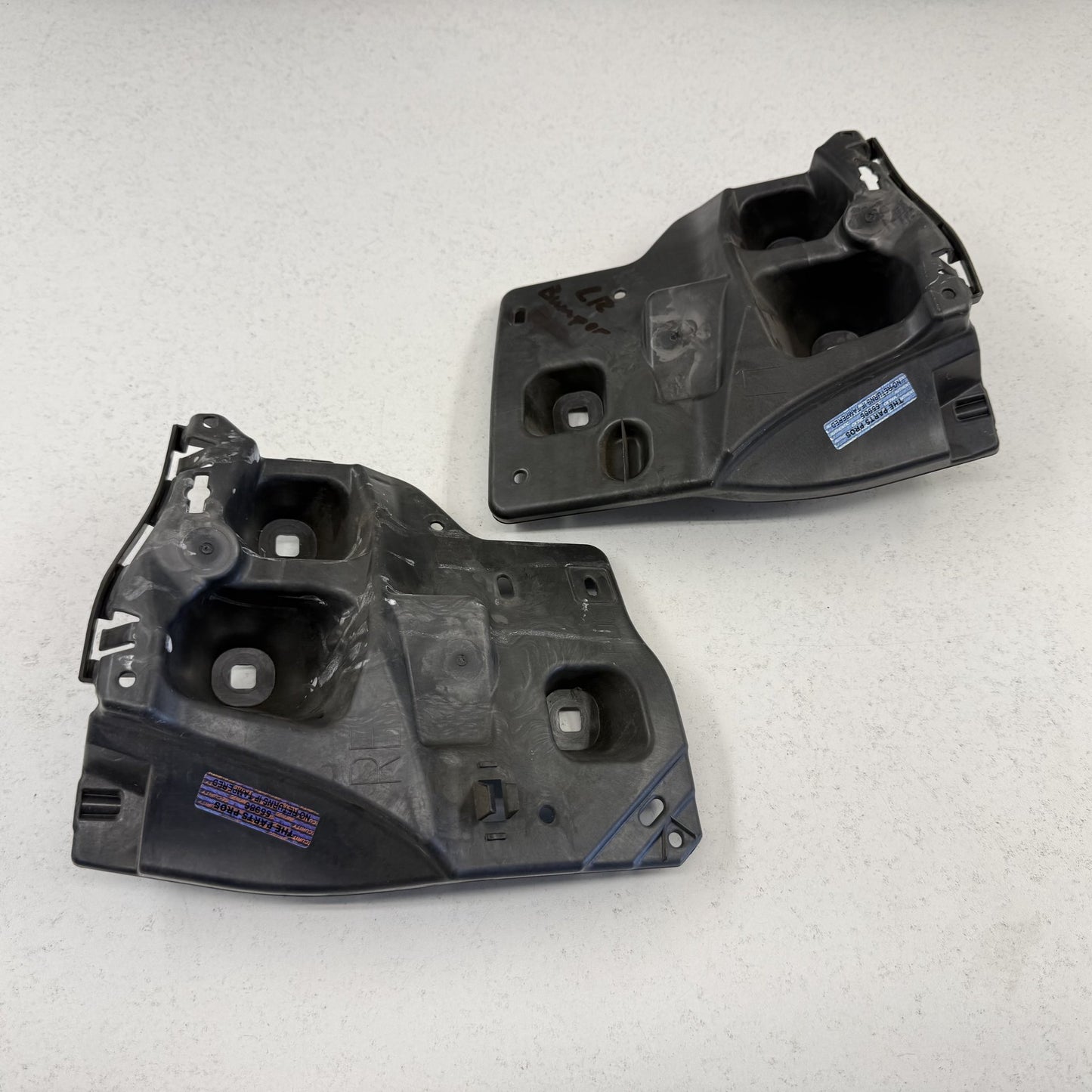 2021-2026 BMW M4 G82 G83 Rear Bumper Retainer Bracket Mount Support Set OEM