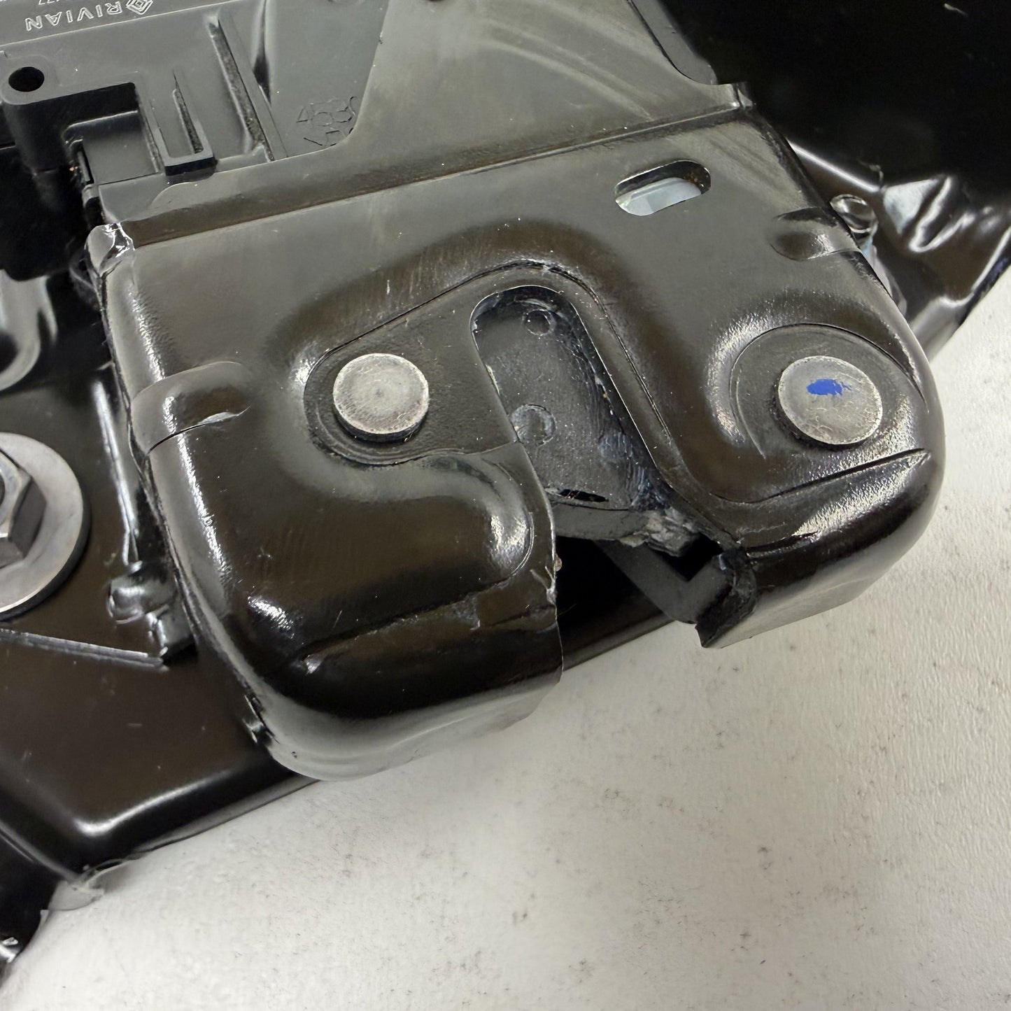 2022-2024 Rivian R1S Left Rear Tailgate Lock Latch Actuator PT00003703-H OEM