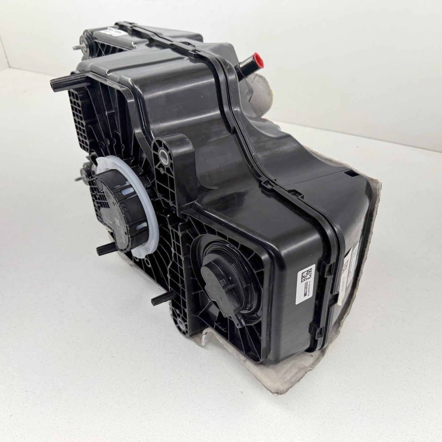 24-25 Silverado Sierra 2500 3500 Diesel Exhaust Fluid Def Tank With Pump OEM