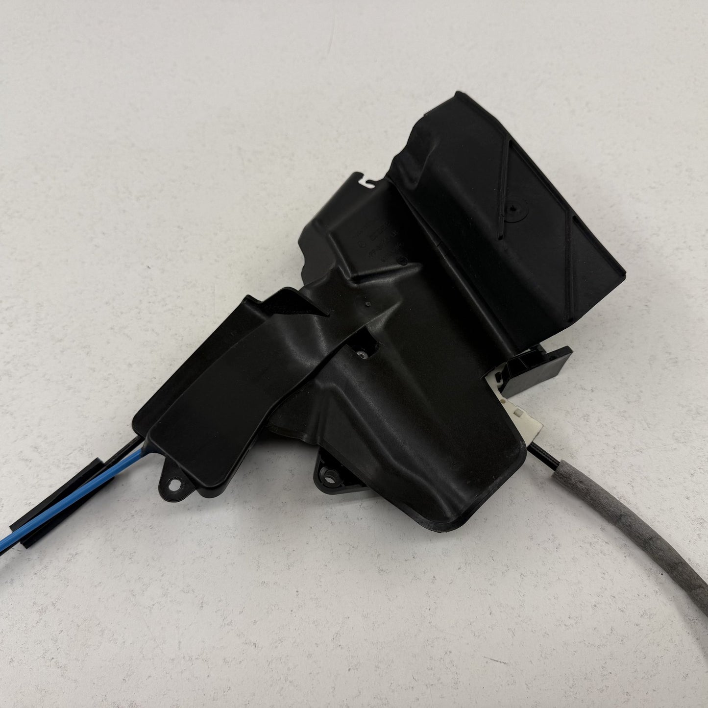 2008-2014 Mercedes-Benz C250 W204 Driver Left Rear Door Lock Latch Actuator OEM