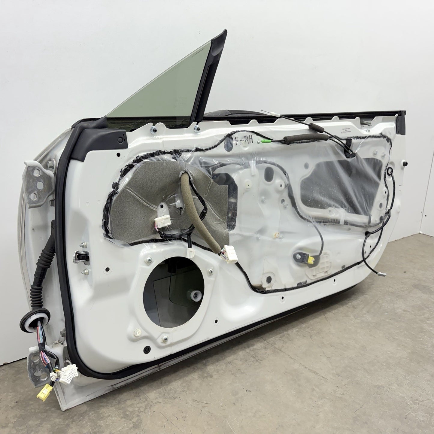 13-20 Subaru BRZ Passenger Right Door Shell Complete With Glass Satin White OEM