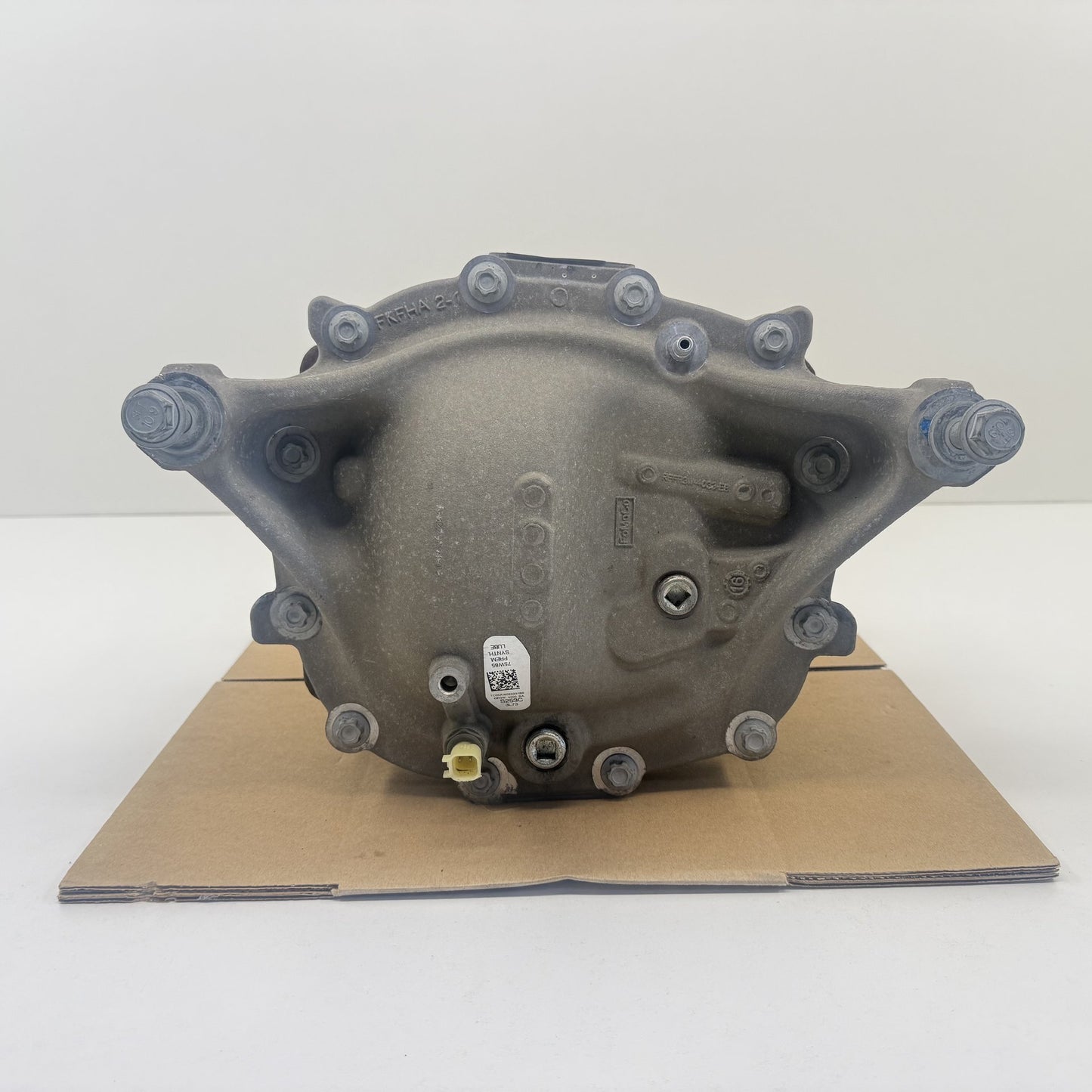 2015-2023 Ford Mustang GT Manual Rear Torsen Differential Diff 3.73 Ratio OEM
