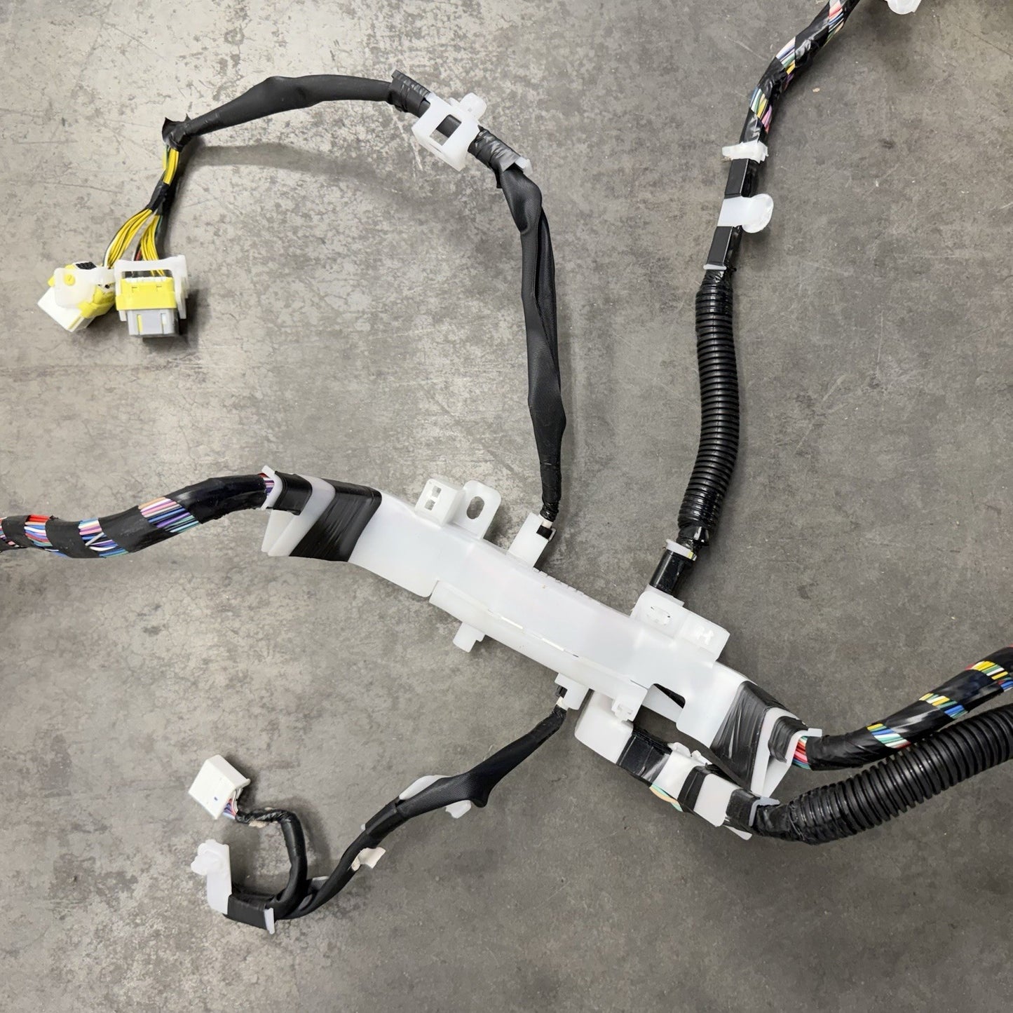 2020 Toyota Prius Prime Chassis Main Body Wiring Harness OEM