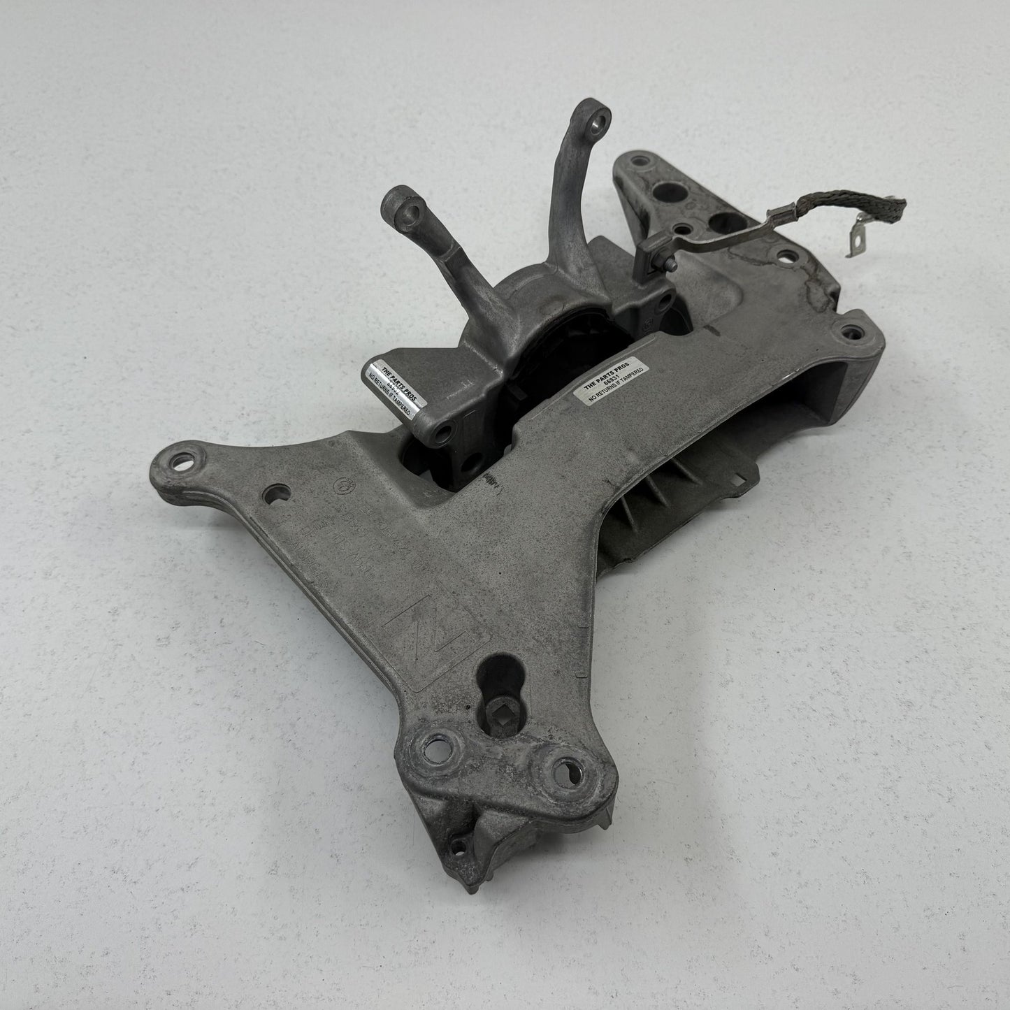 2021-2026 BMW M3 M4 G80 G82 RWD Automatic Transmission Mount Bracket OEM