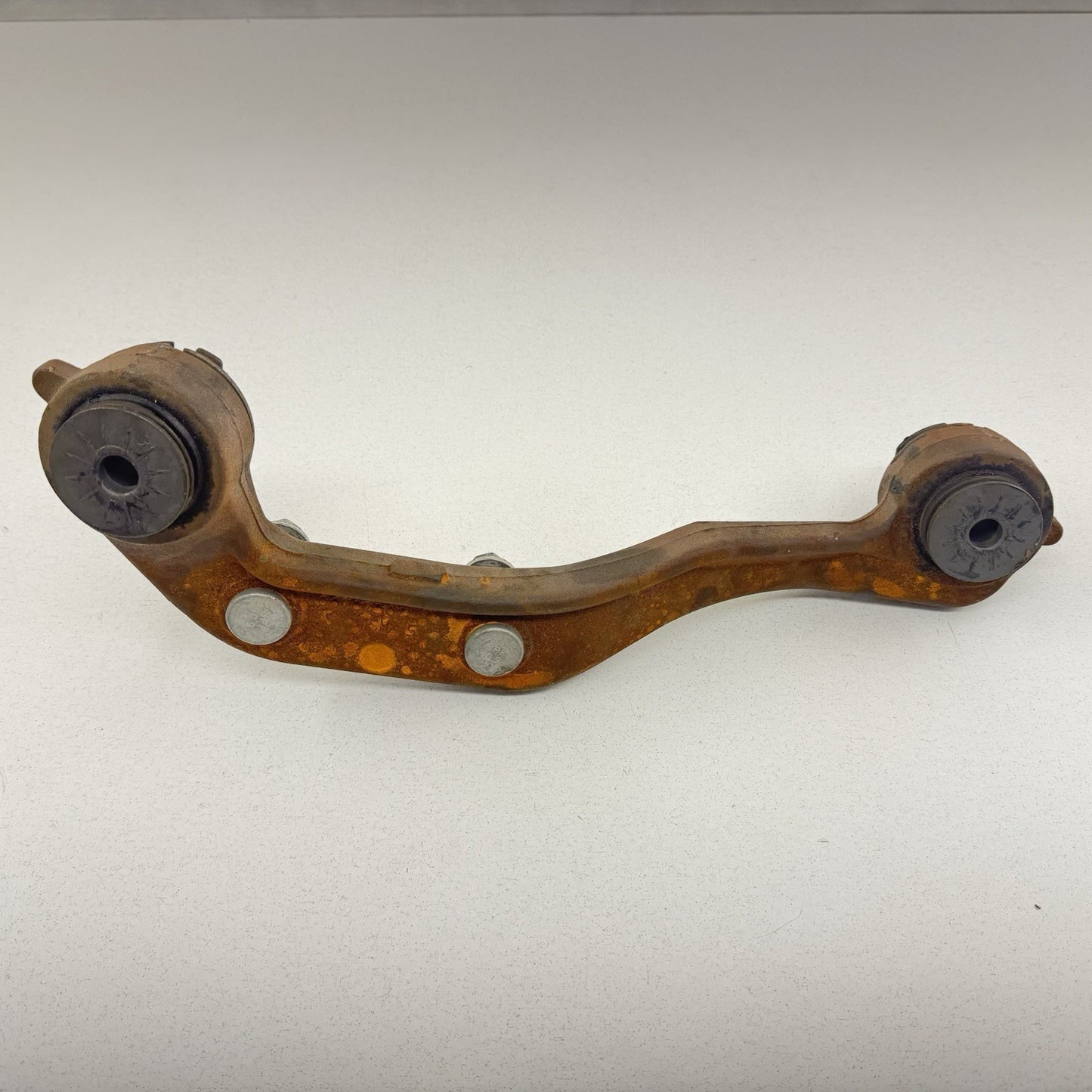 20-25 Silverado Sierra 2500 3500 Right Front Differential Mount Bracket OEM