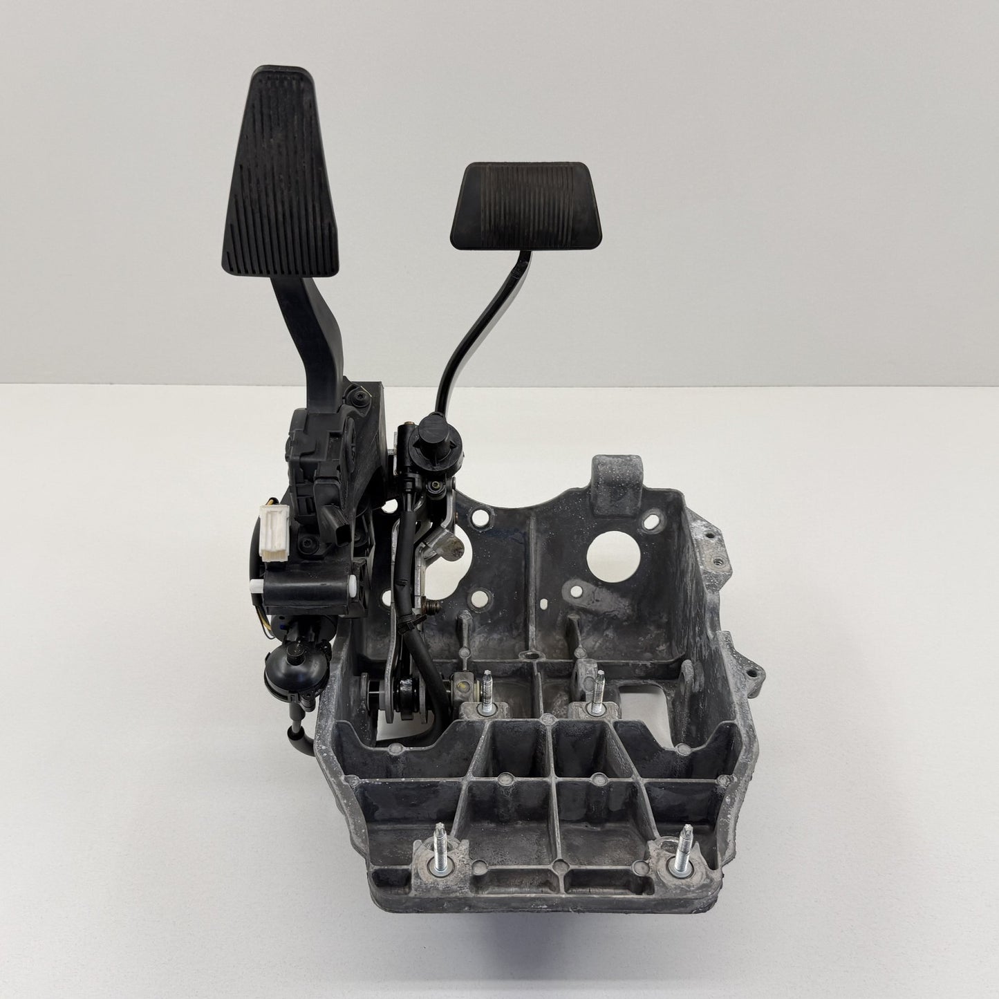 2019-2024 Ram 2500 3500 Adjustable Brake &amp; Accelerator Gas Pedal Assembly OEM