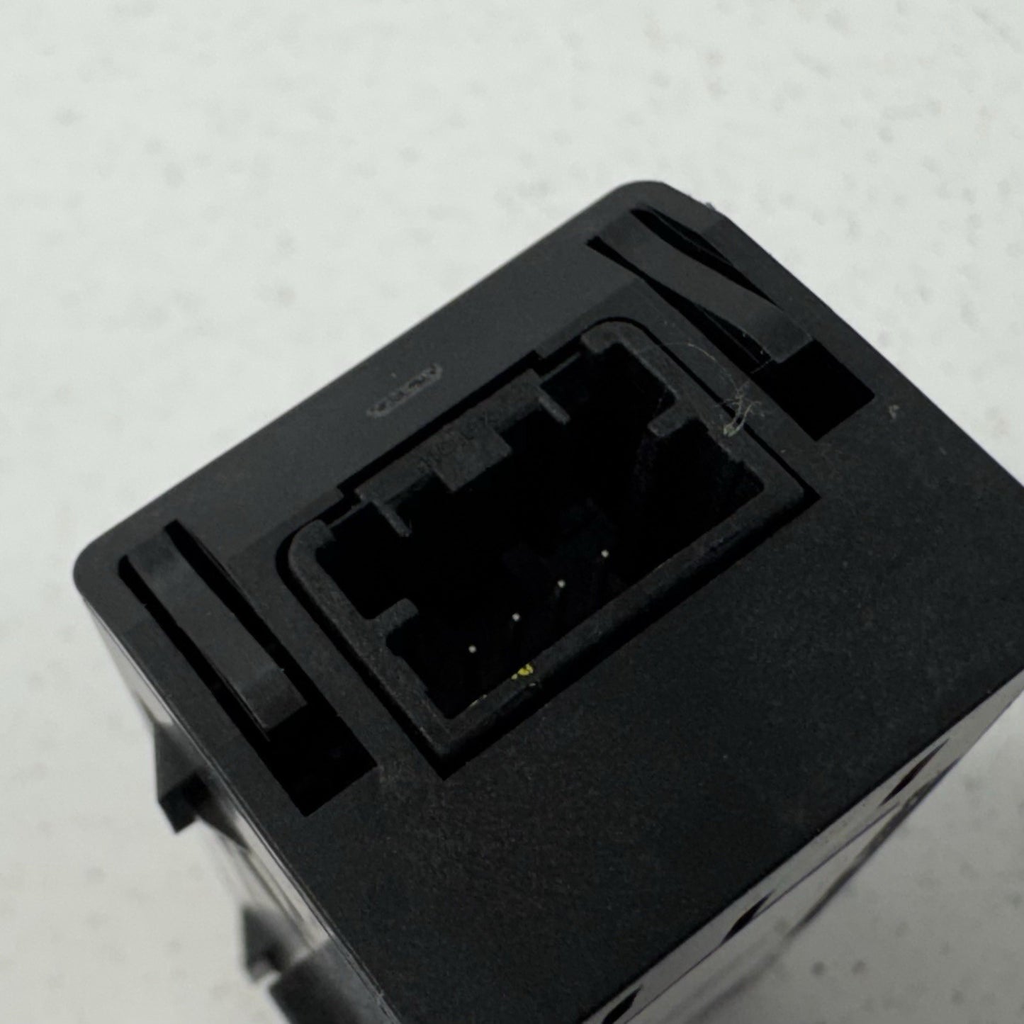 24-26 Ford Mustang Front Dash USB Charge Port Hub MU5T-19J252-AA OEM