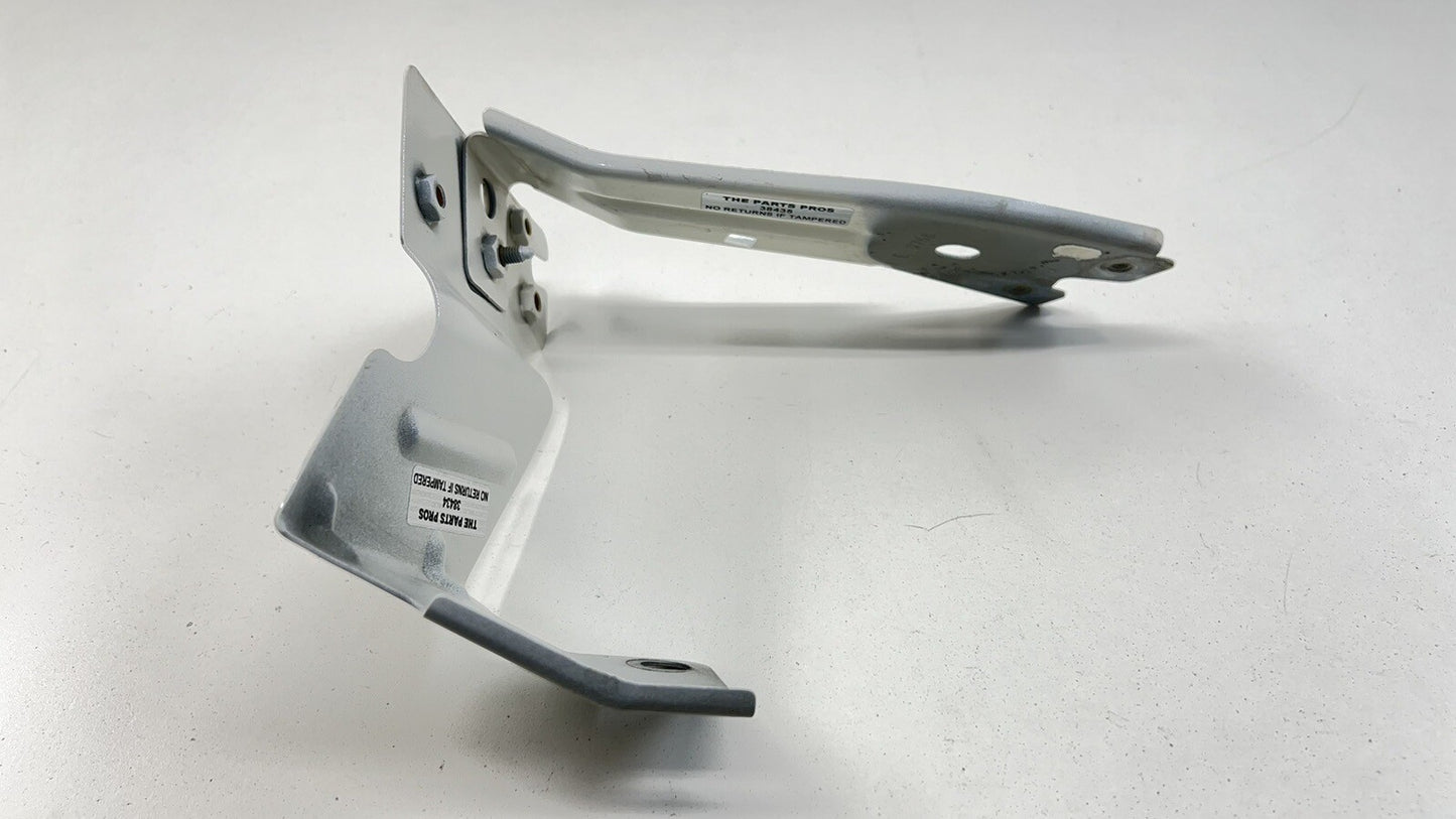 14-23 MASERATI GHIBLI PASSENGER RIGHT FRONT FENDER BRACKET SUPPORT MOUNT OEM