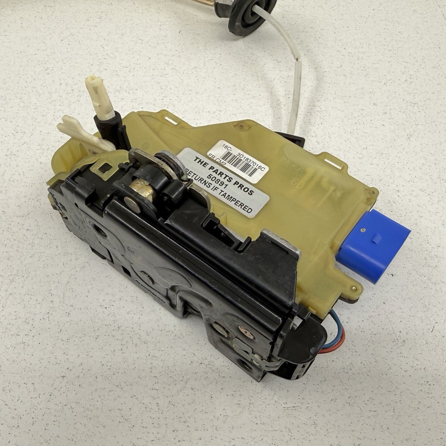 05-12 Porsche 911 997 Boxster Cayman 987 Right Door Latch Lock Actuator OEM