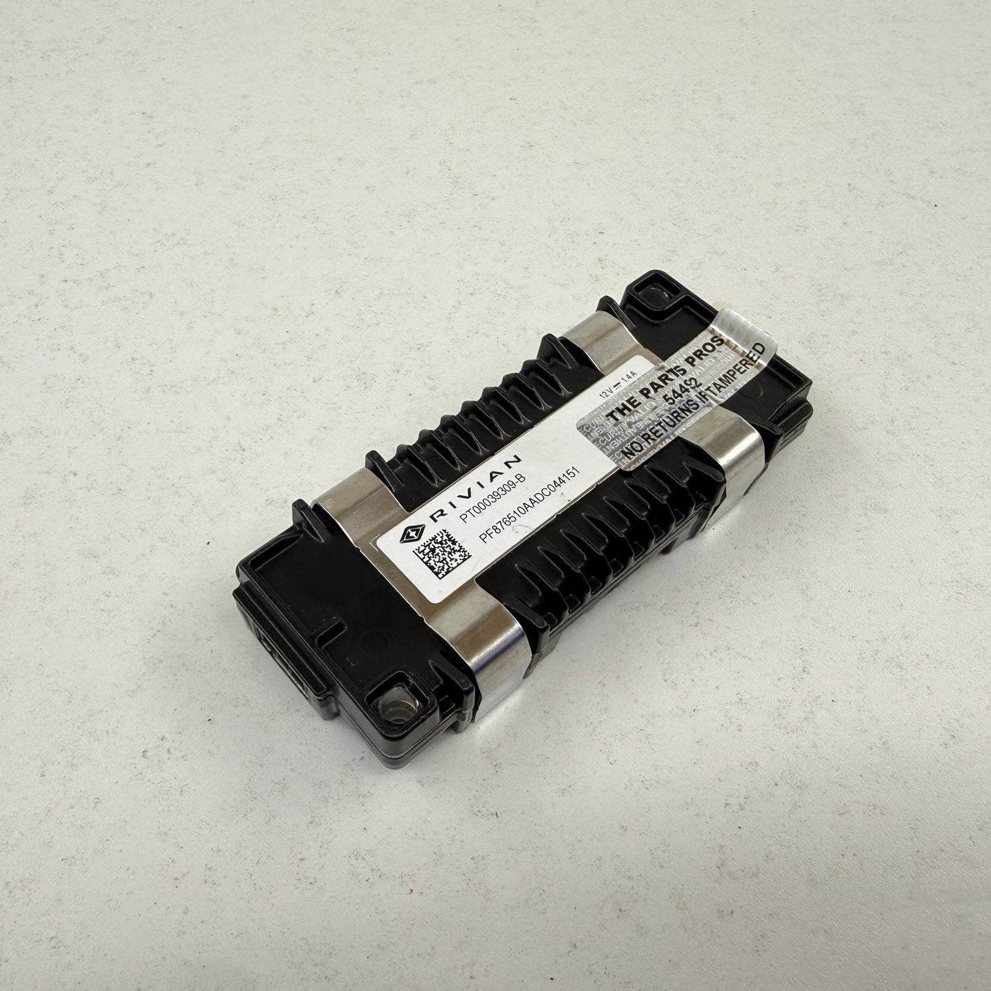 2022-2024 Rivian R1S R1T Antenna Amp Amplifier Control Module PT00039309-B OEM