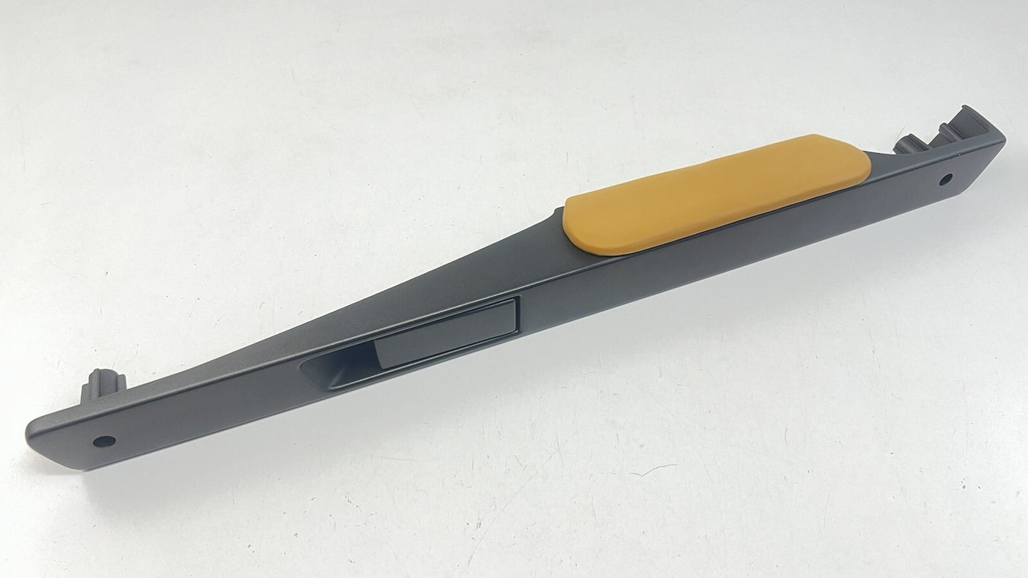 07-10 ASTON MARTIN VANTAGE PASSENGER RIGHT FRONT DOOR PANEL COVER TRIM OEM