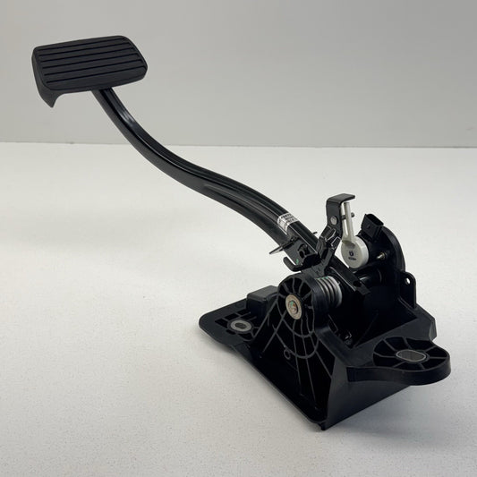 24-26 Silverado Sierra 2500 3500 Brake Pedal Assembly 85711112 OEM