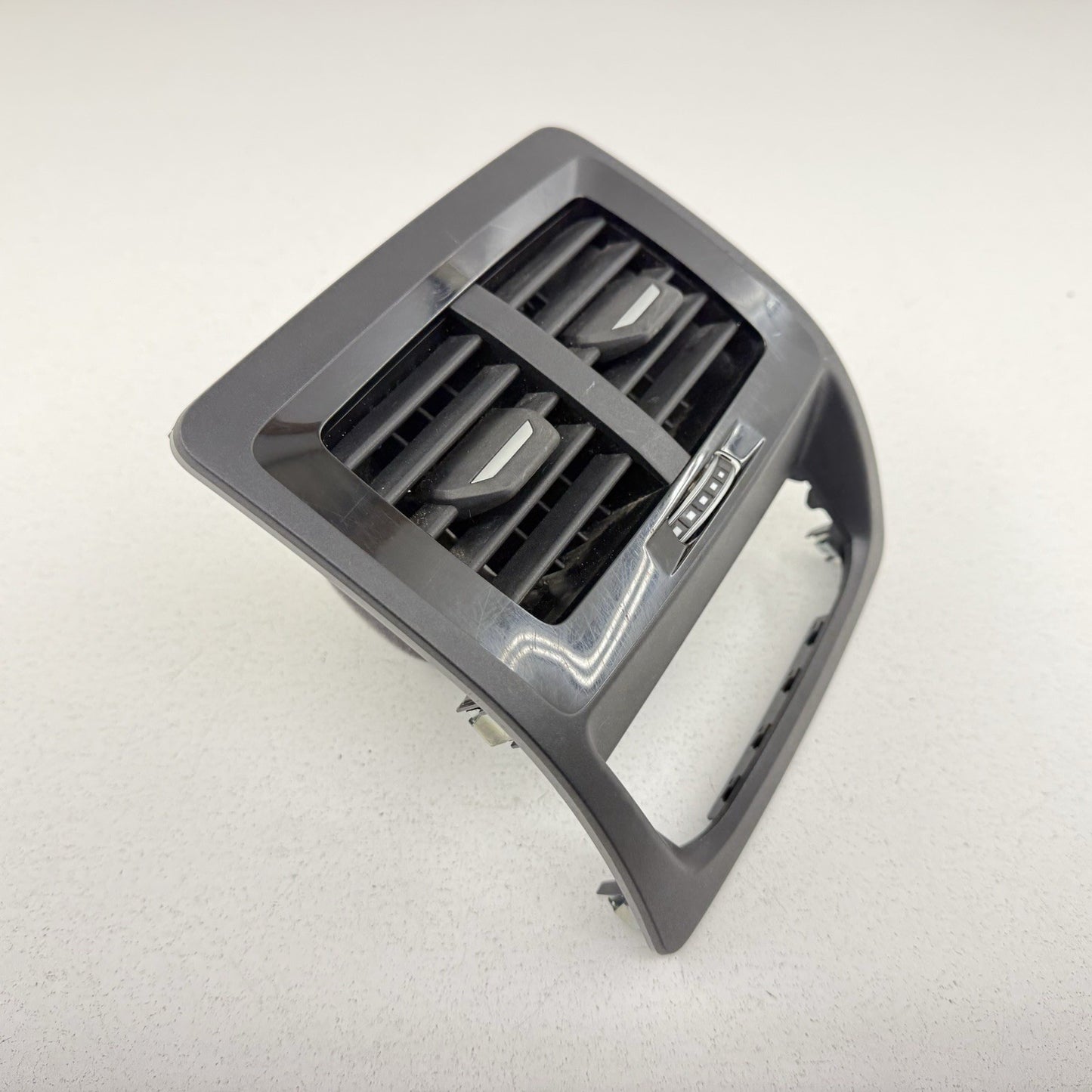 22-24 BMW G01 X3 Rear Center Console AC Air Vent Grille Grill W/ Trim OEM