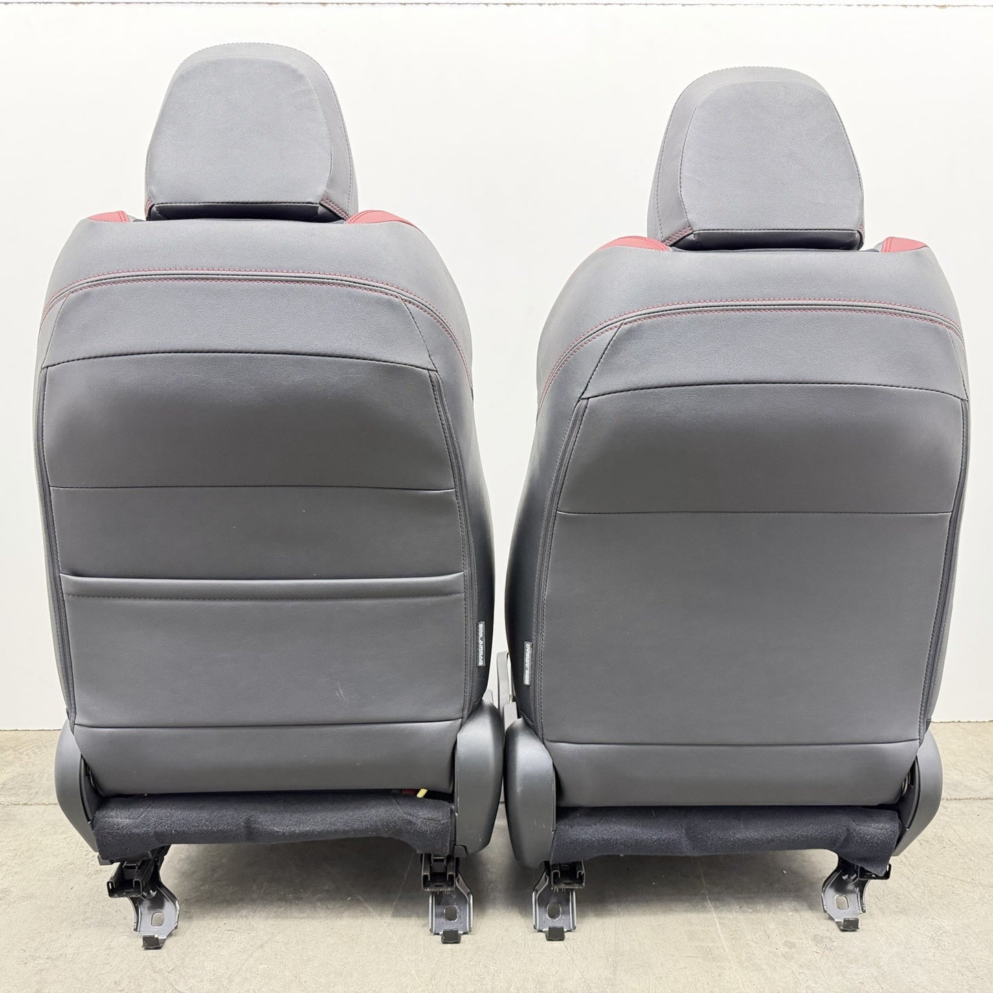 18-21 Subaru WRX STI Left And Right Front Seat Pair Leather Suede OEM Nice!