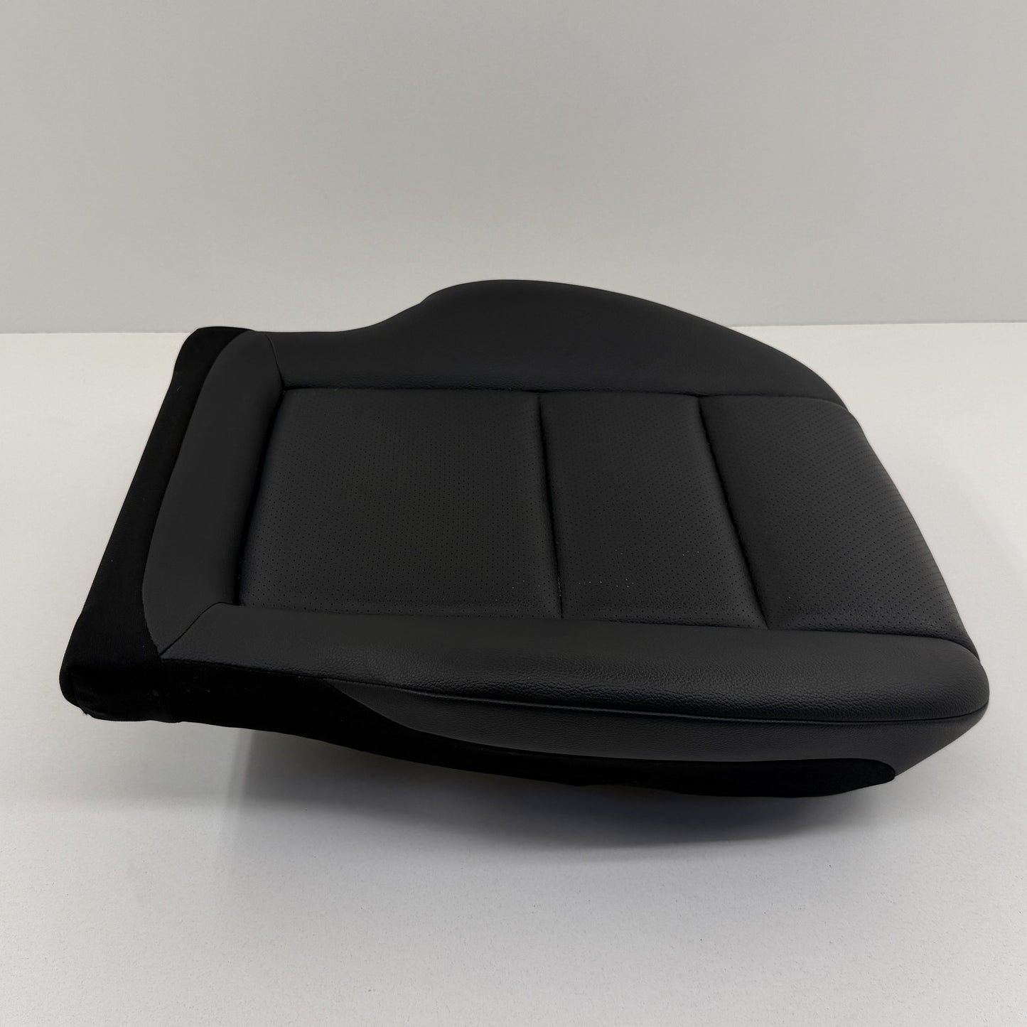 2008-2014 Mercedes C250 W204 Passenger Right Front Seat Lower Cushion Black OEM