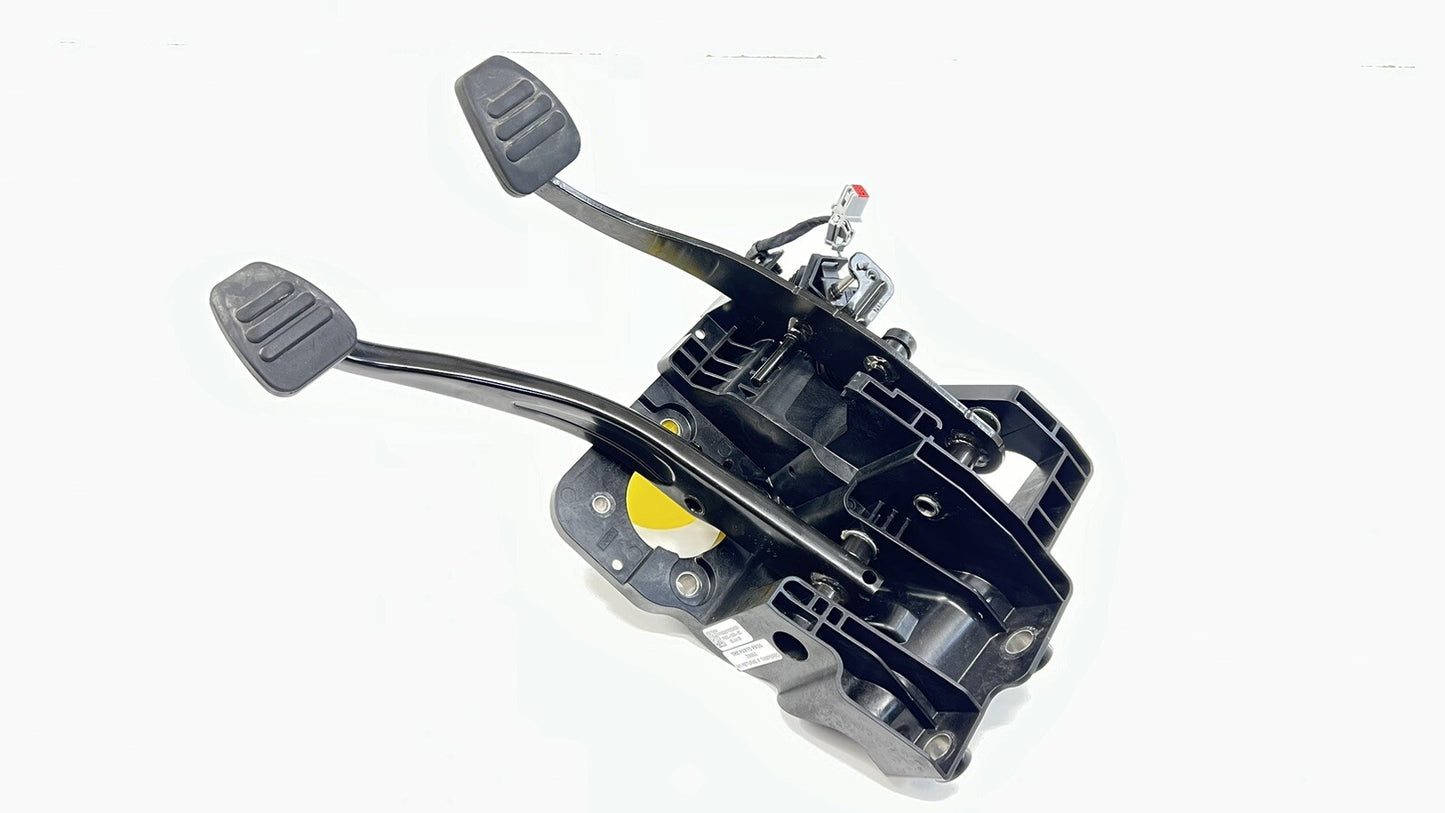 24-26 Ford Mustang GT Manual Transmission Clutch Brake Pedal Assembly OEM