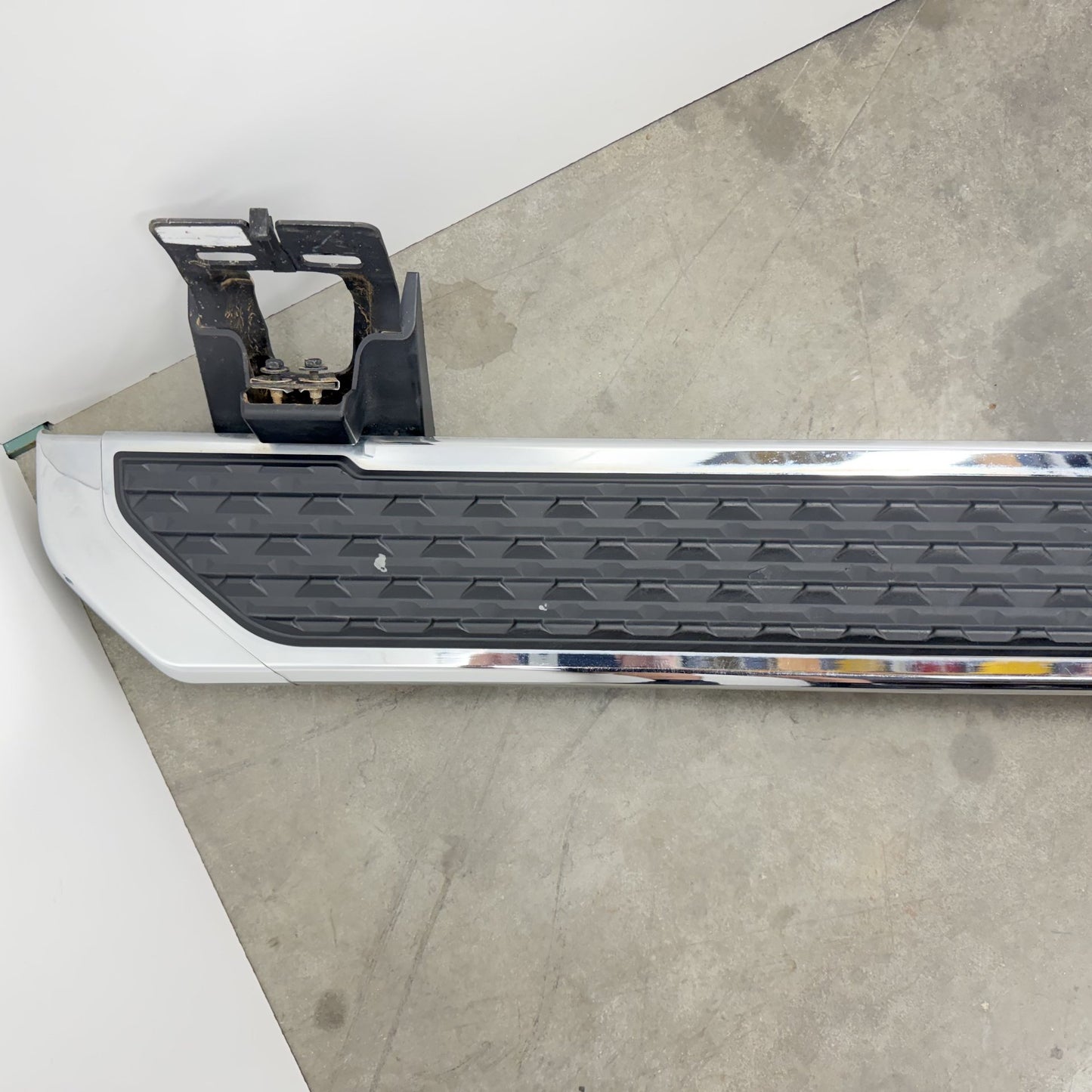 2019-2026 Ram 2500 3500 4500 5500 Crew Cab Fixed Running Board Pair Factory OEM