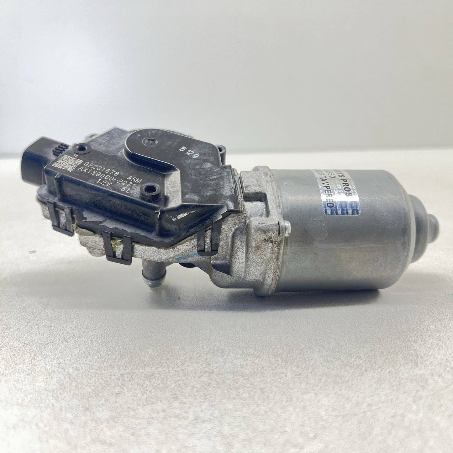10-15 CHEVROLET CAMARO SS FRONT WINDSHIELD WIPER MOTOR 92231678 OEM