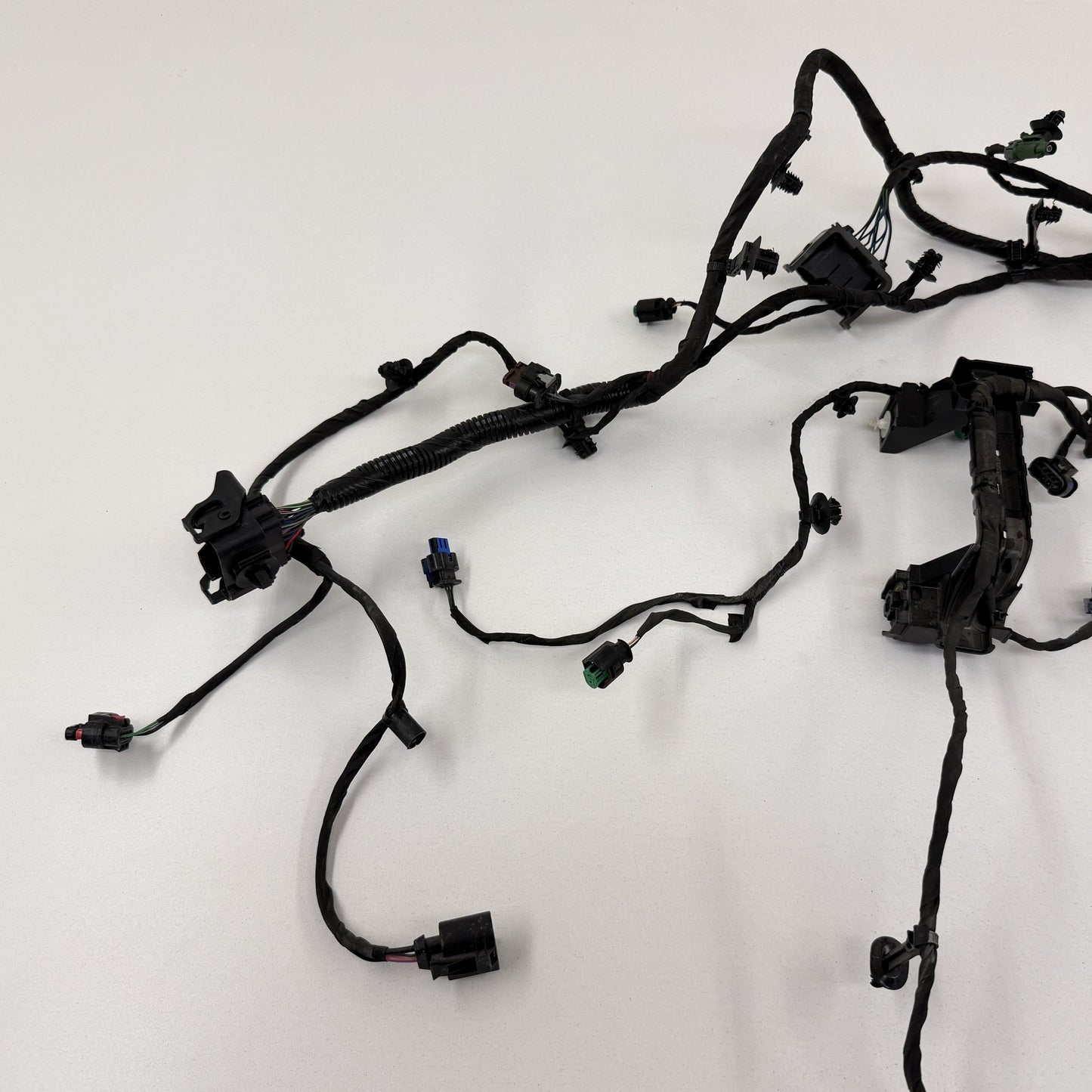 2022-2024 Rivian R1S Right Front Bay Wiring Harness PT00417188-C OEM