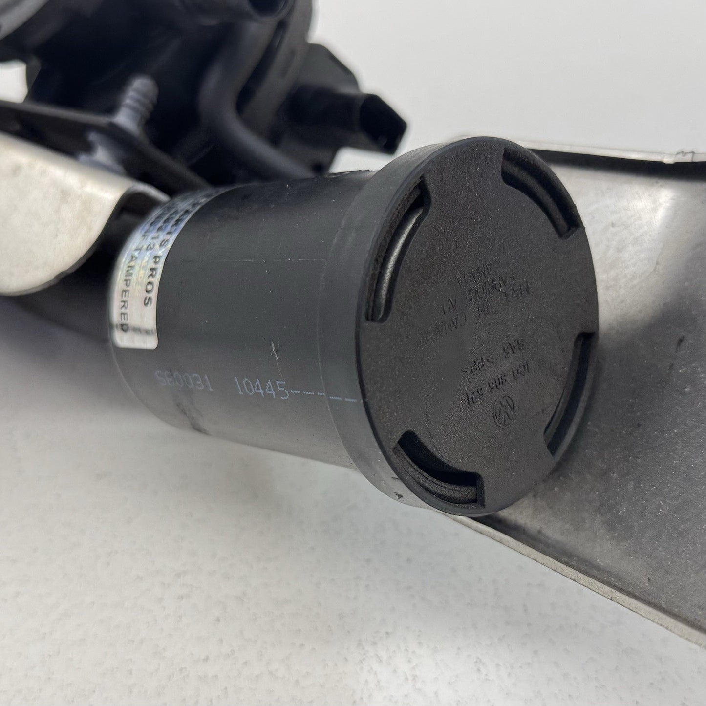 08-15 Audi TT Evap Leak Detection Canister 8J0906271 OEM