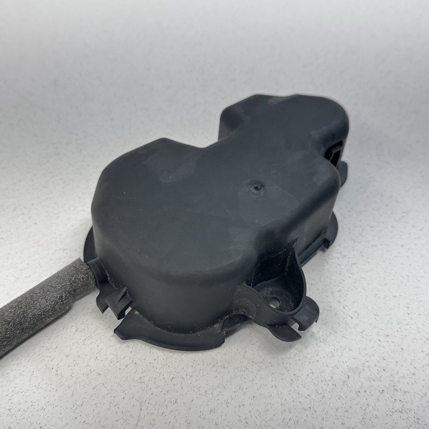 10-16 Mercedes W212 E350 Rear Trunk Latch Lock Actuator 2047500060 OEM