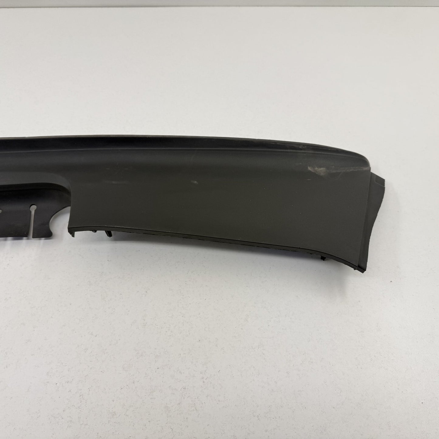 2022-2024 Rivian R1S R1T Front Fender Underhood Closeout Trim Panel Pair OEM