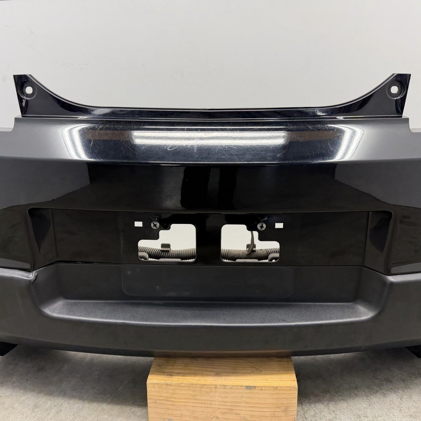 14-15 Chevrolet Camaro SS Rear Bumper Cover Complete W/ Diffuser Black OEM