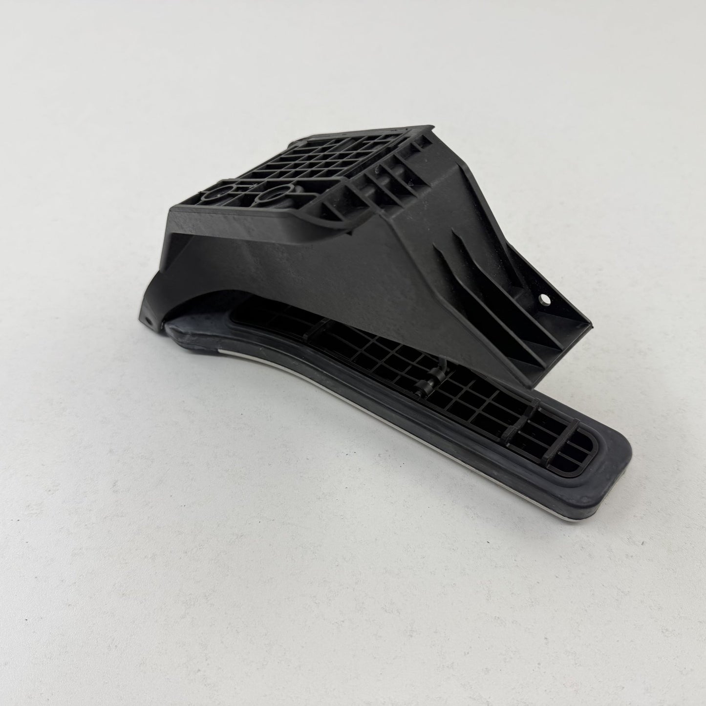 2014-2020 Mercedes-Benz S550 W222 Gas Pedal Throttle Accelerator 2043000200 OEM