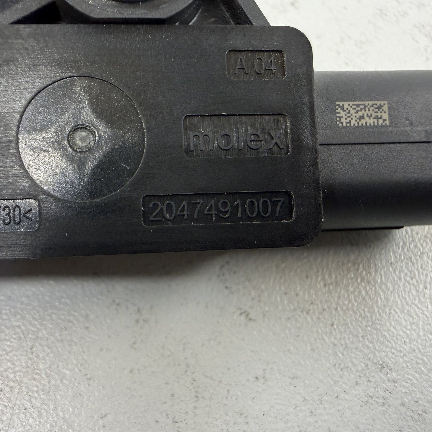 2022-2024 Rivian R1S R1T Acceleration Vibration Sensor 2047491007 OEM