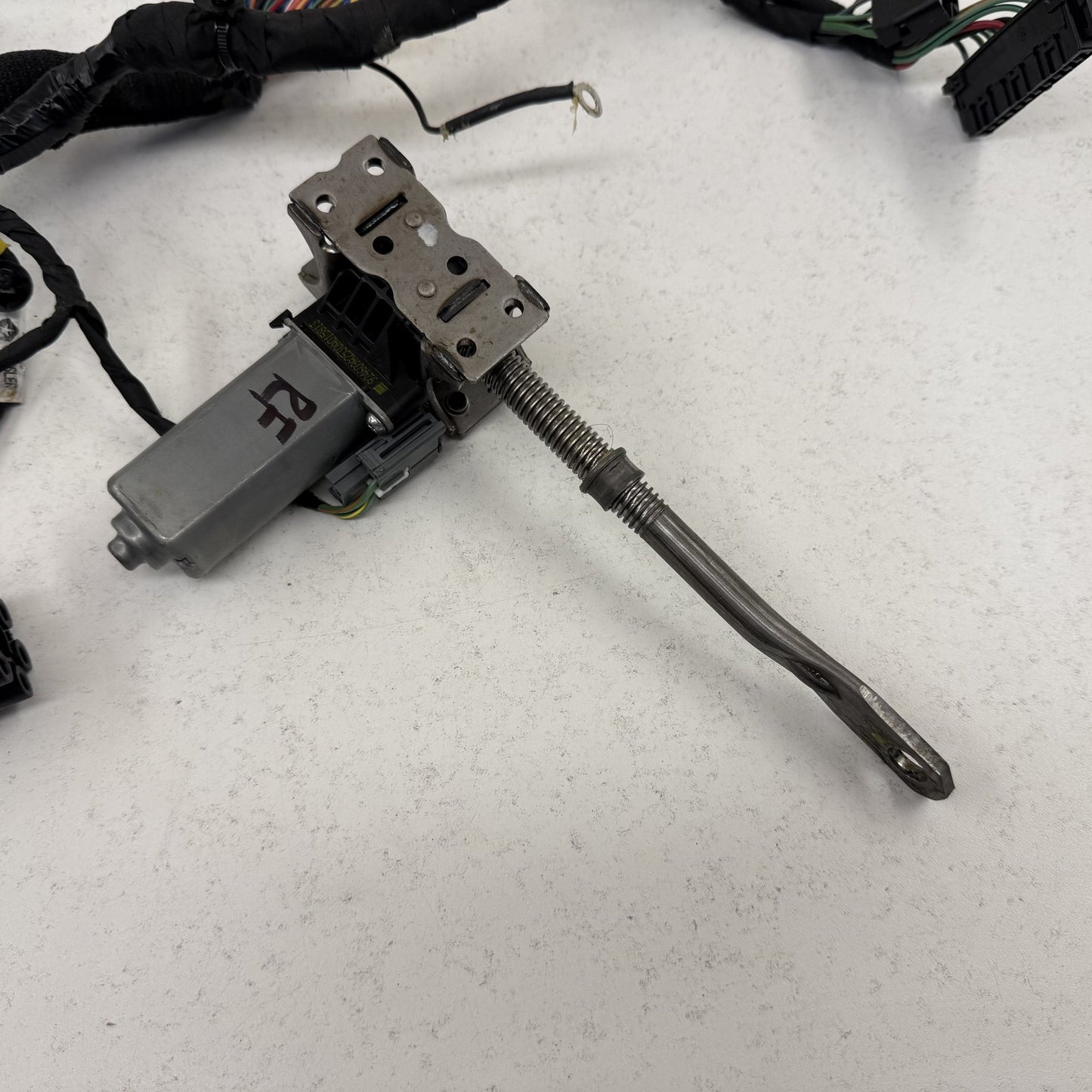 2021-2026 Dodge Durango SRT Right Front Seat Adjustment Motor Set W/ Harness OEM