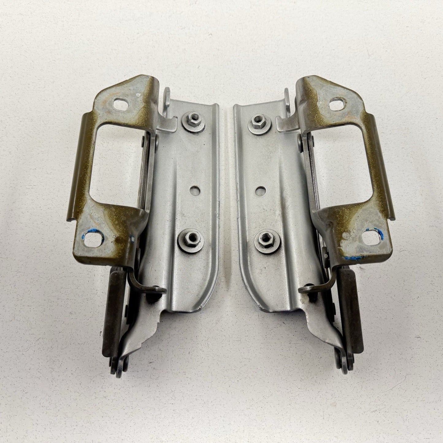 10-15 Chevy Camaro Front Hood Hinge Pair Left & Right OEM