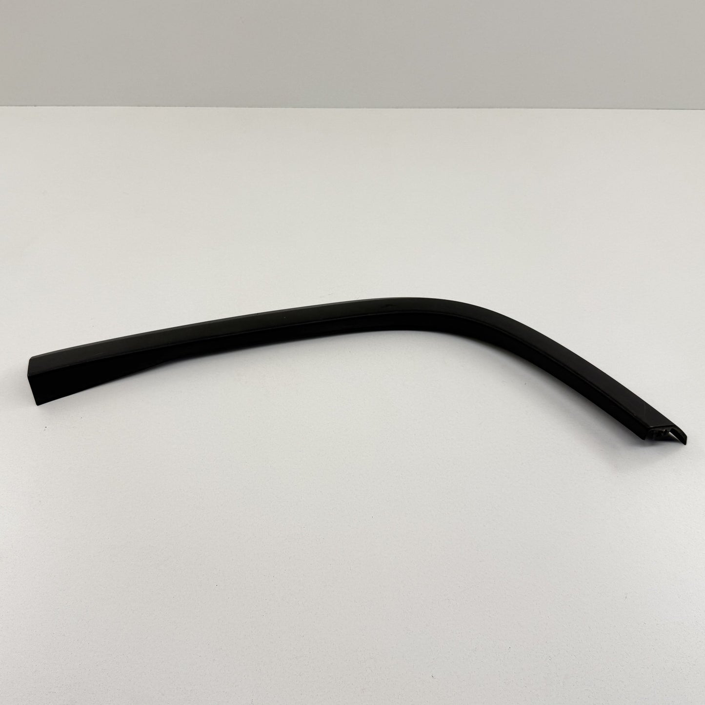 2022-2024 Rivian R1S Left Rear Quarter Wheel Arch Fender Flare PT00003354-J OEM
