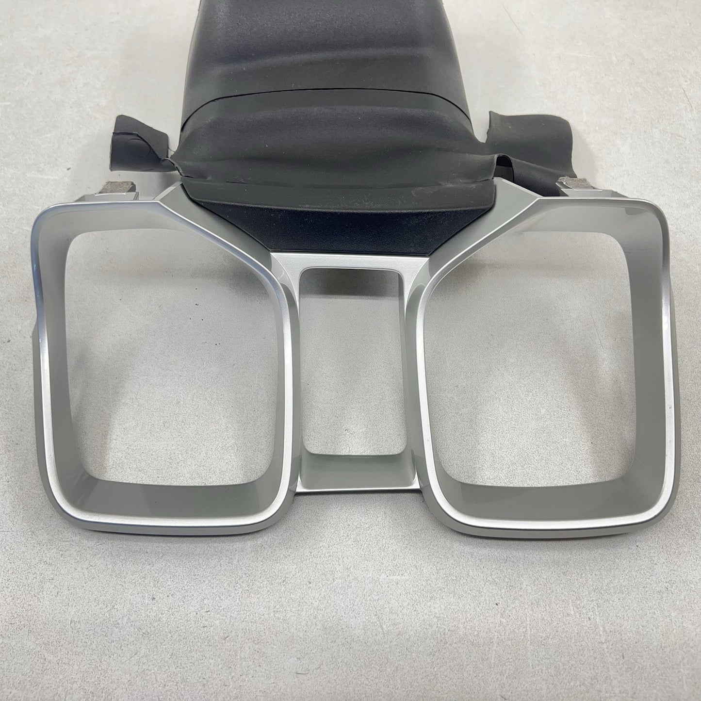 10-15 CHEVROLET CAMARO SS DASHBOARD DASH BOARD INSTRUMENT CLUSTER COVER TRIM OEM