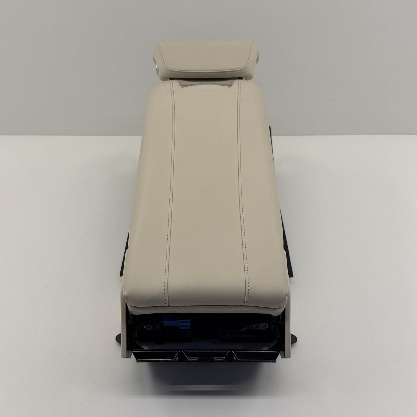 2014-2017 Mercedes S550 W222 Rear Upper Middle Seat Cup Holder Armrest Beige OEM