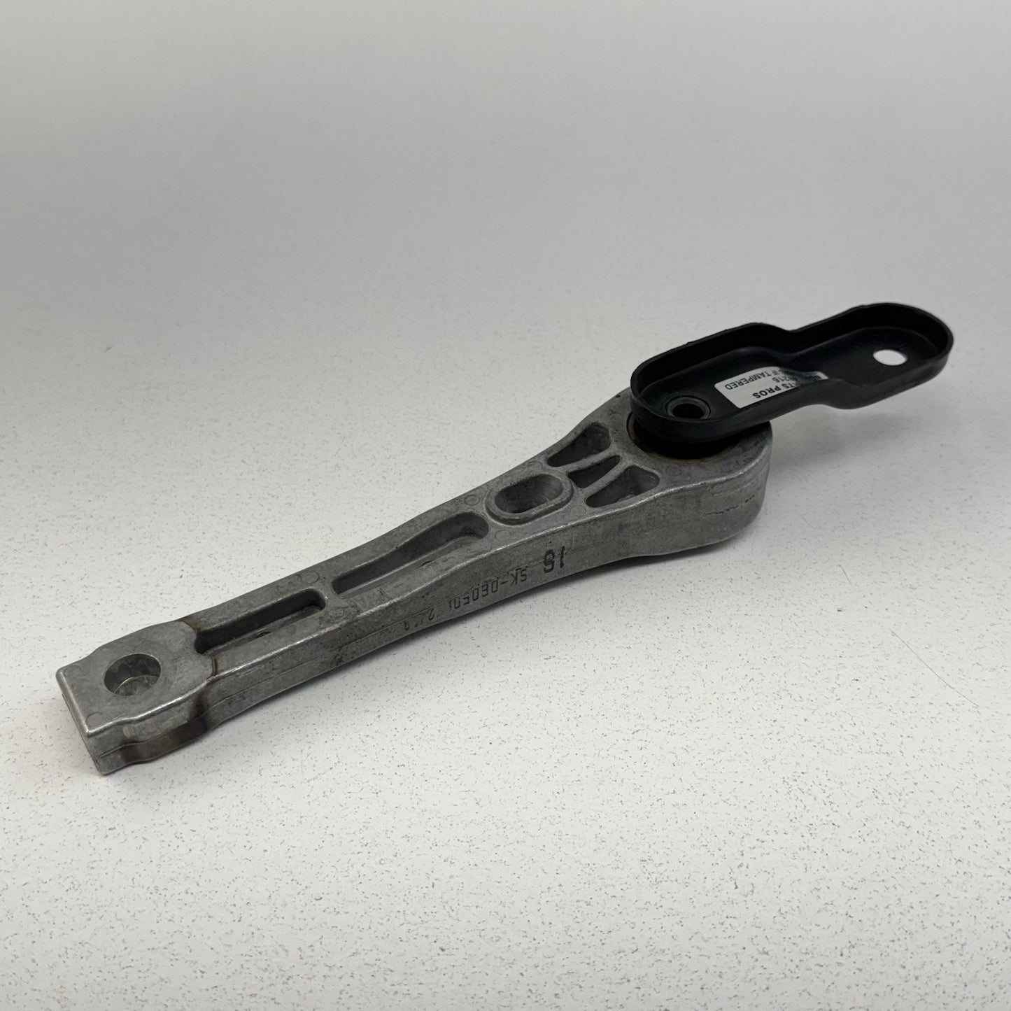 08-15 Audi TT Rear Engine Torque Strut Mount 3C0199855J OEM