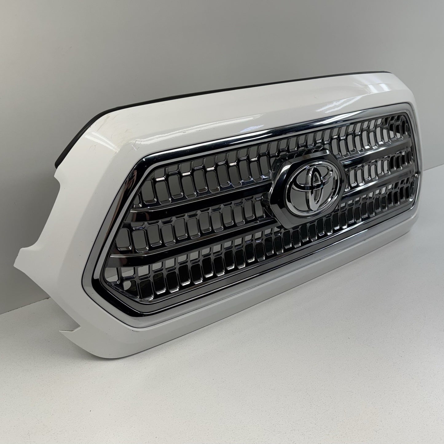 16-17 Toyota Tacoma TRD Off Road Front Upper Grill Grille With Emblem White OEM