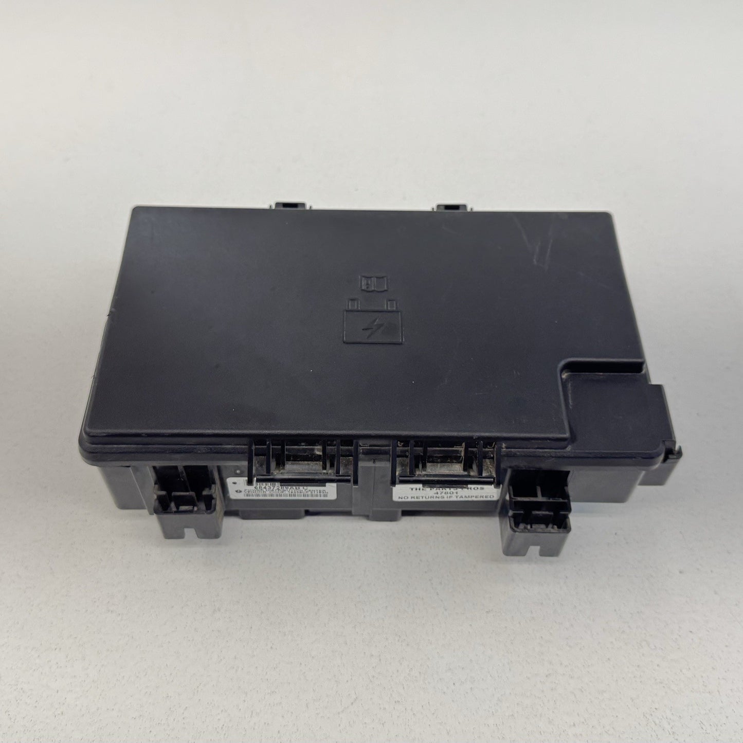 20-22 Ram 2500 3500 Intelligent Power Distribution Fuse Box 68437289AB OEM