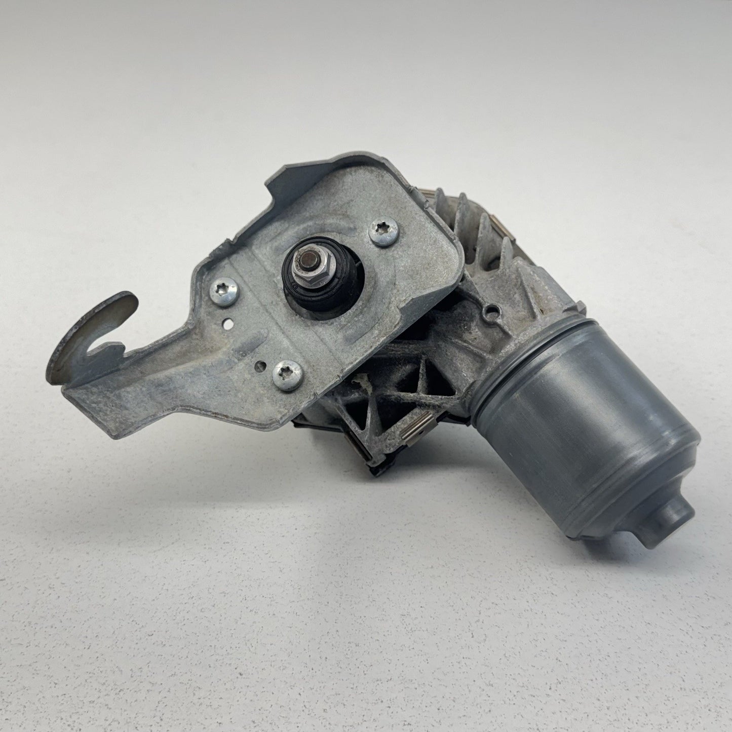 11-16 BMW M5 528 535 550 F10 Front Windshield Wiper Motor 7308771 OEM