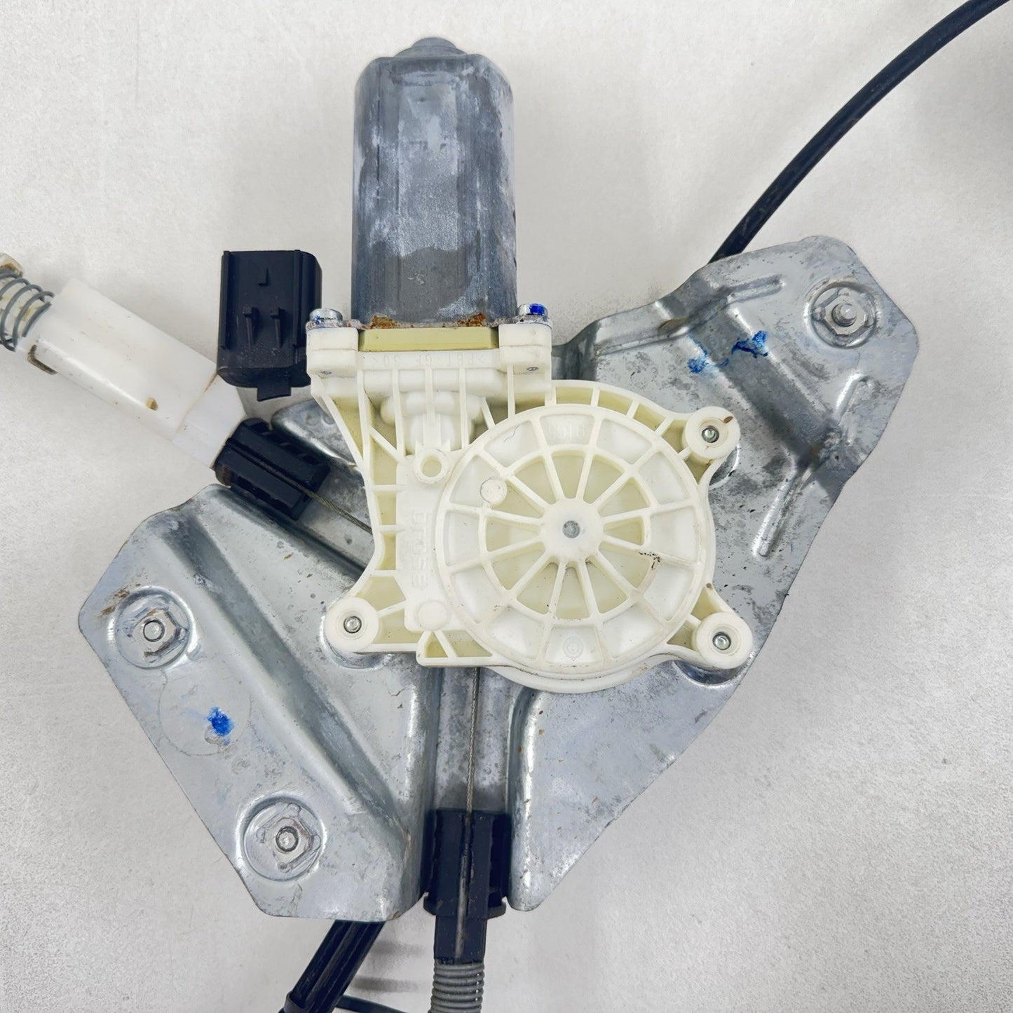 15-23 DODGE CHALLENGER RIGHT DOOR GLASS WINDOW REGULATOR MOTOR 68370044AA OEM