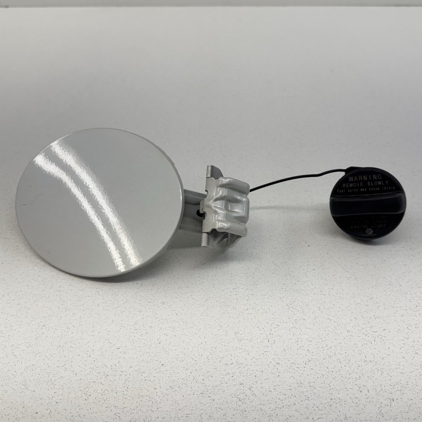 13-20 Subaru BRZ 86 FR-S Fuel Tank Gas Cap Door Lid Cover Satin White OEM