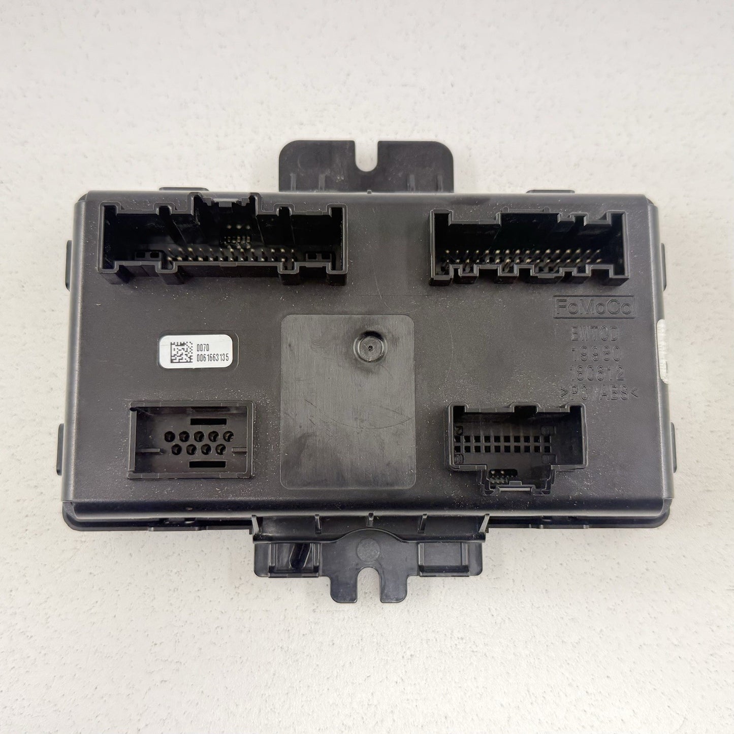 24-25 Ford Mustang Temperature Climate Control Module PR3T-18C612-BD OEM