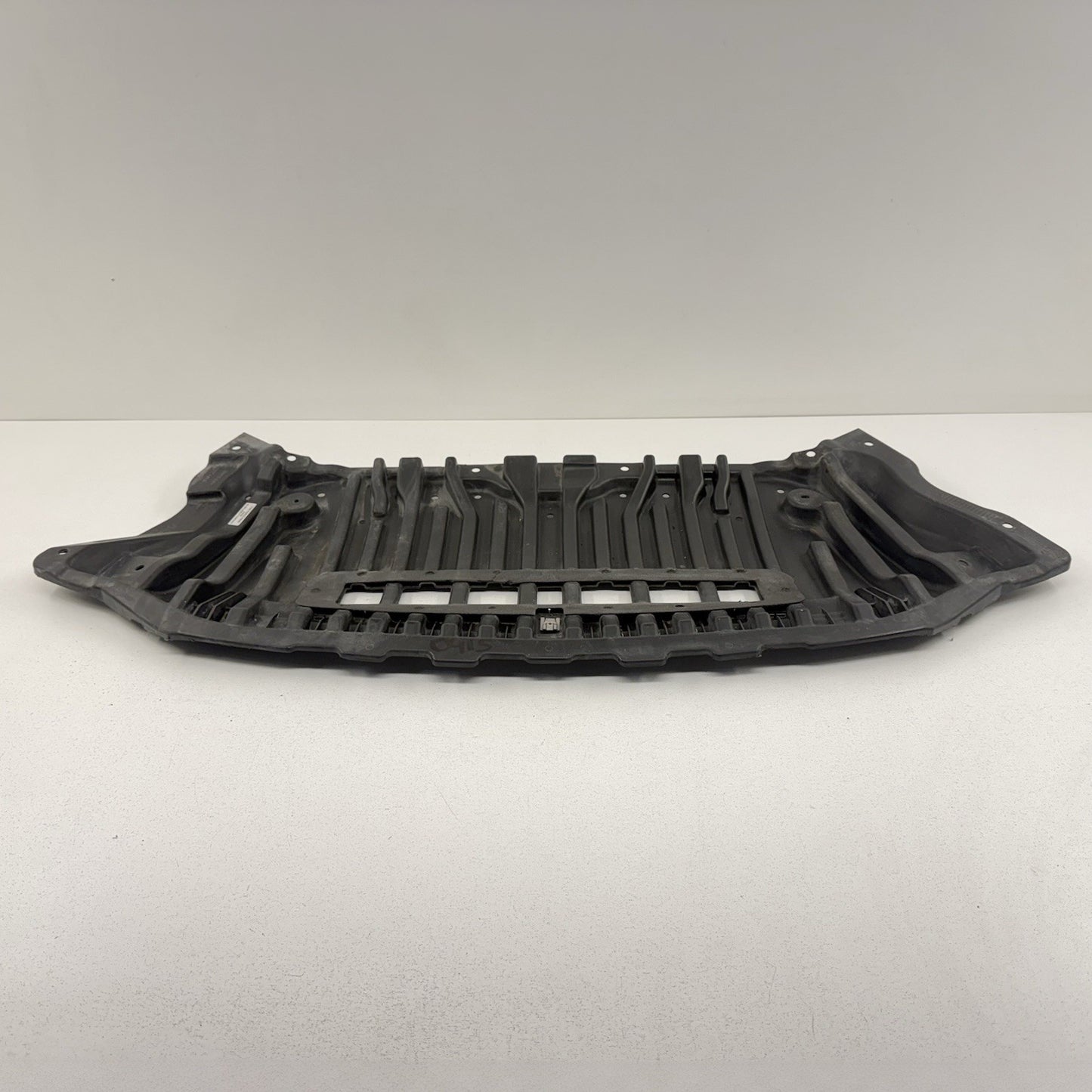 12-18 Mercedes W218 CLS550 Front Bumper Under Tray Splash Shield 2125203923 OEM