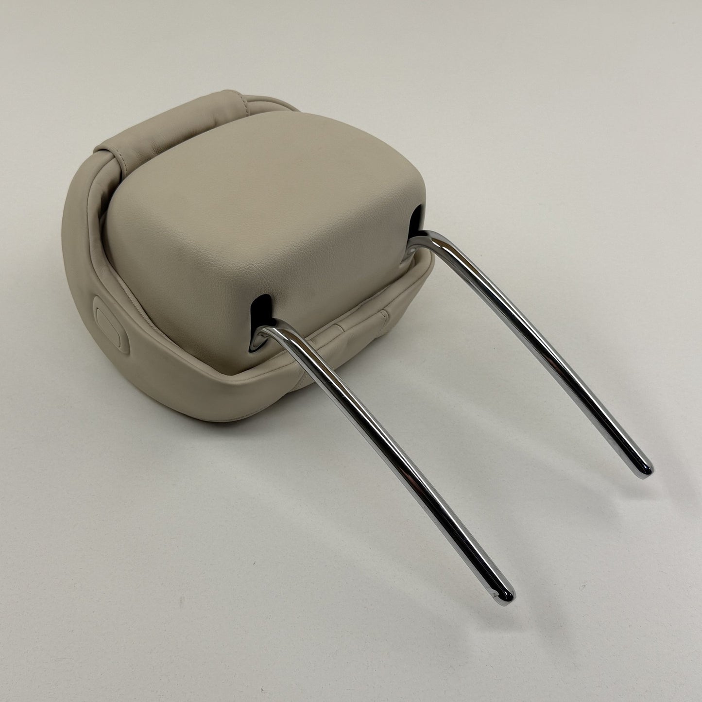 2014-2017 Mercedes S550 W222 Front Seat Headrest Head Rest Left Or Right OEM