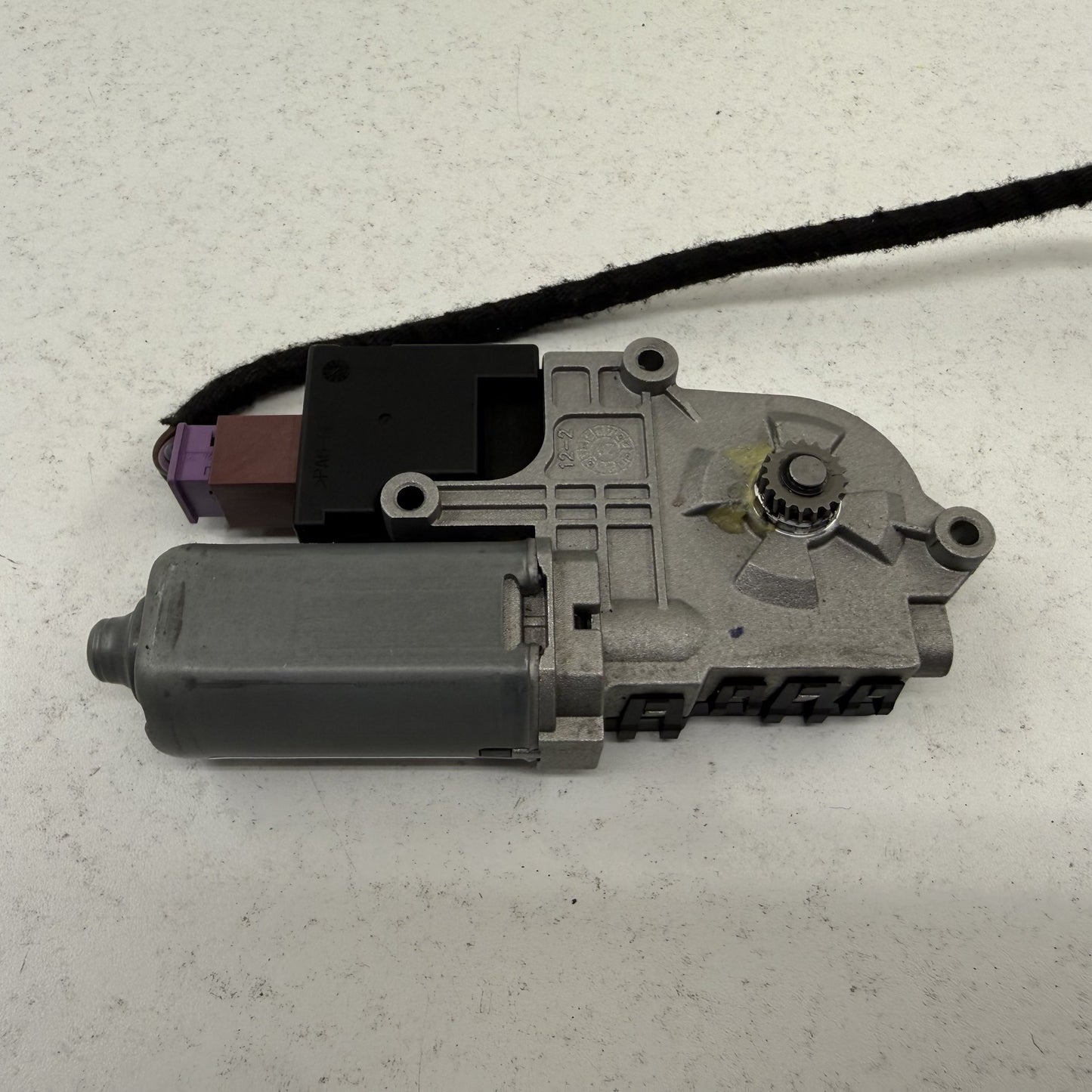 2011-2026 Dodge Durango Sunroof Sun Roof Glass Motor 68082477AE OEM