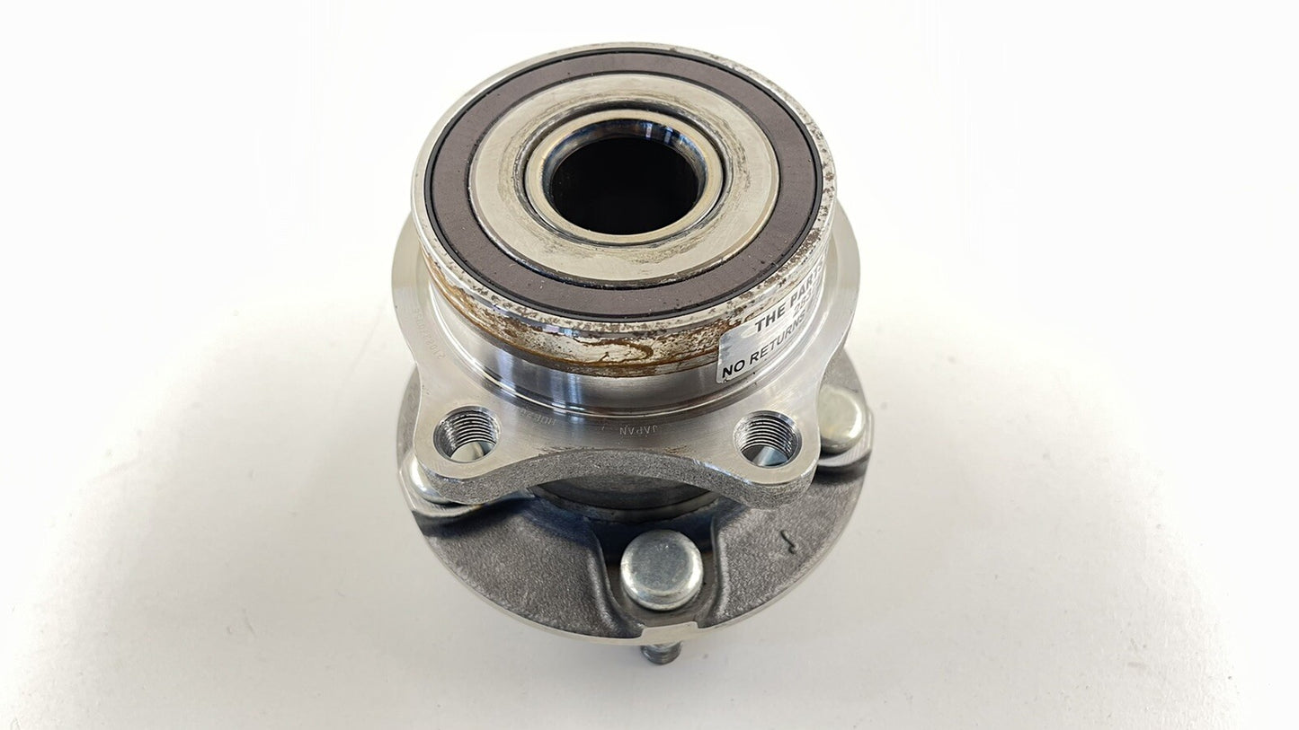 22-23 TOYOTA GR86 LEFT OR RIGHT REAR WHEEL HUB OEM
