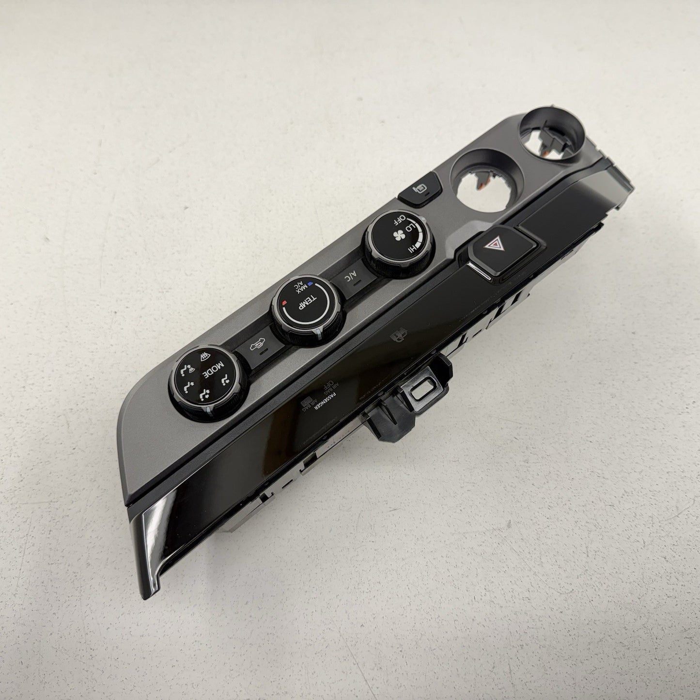 16-18 Toyota Tacoma HVAC AC Climate Control Switch Panel 55900-04101-B0 OEM