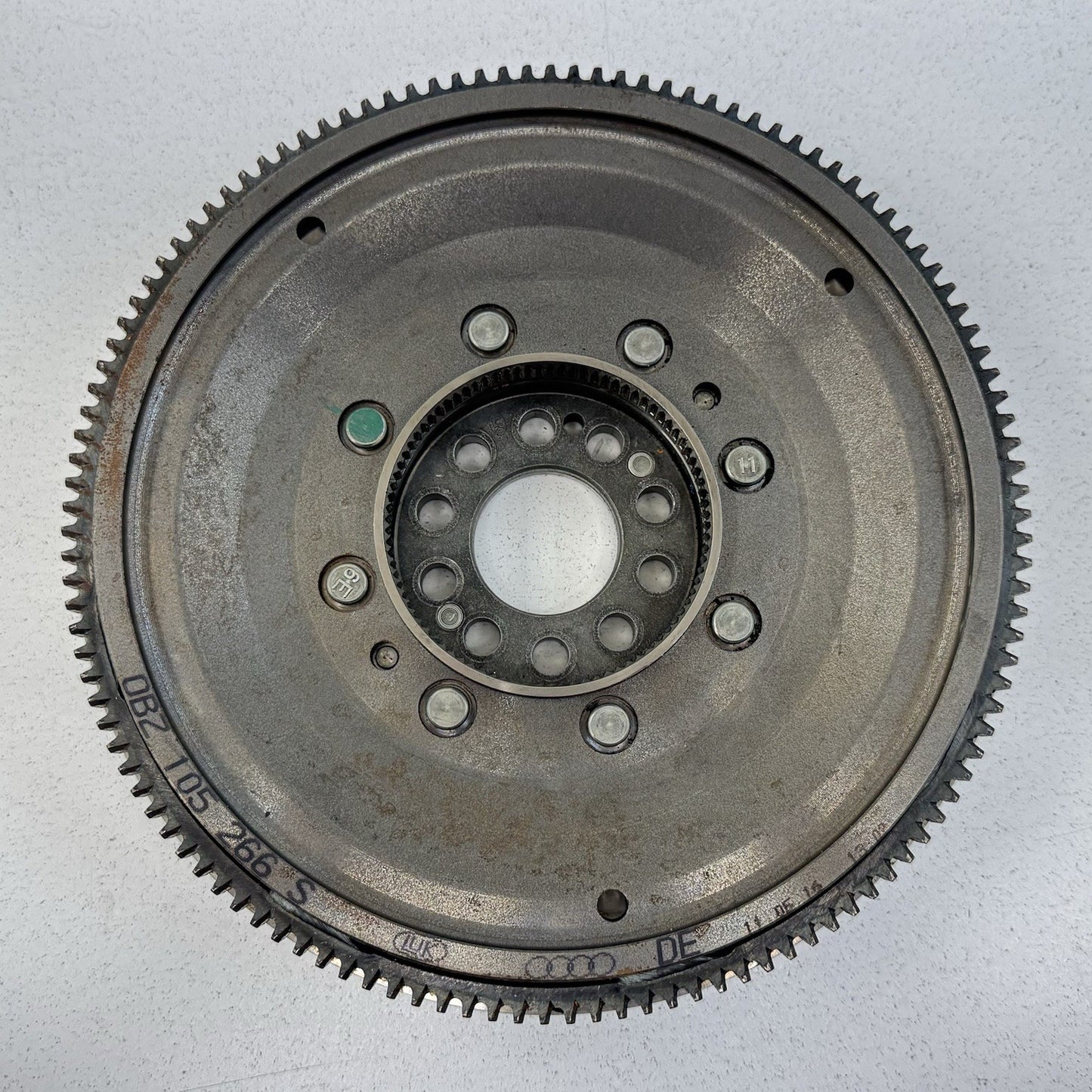 17-23 Audi R8 DCT Transmission Dual Mass Flywheel Clutch 0BZ105266S OEM