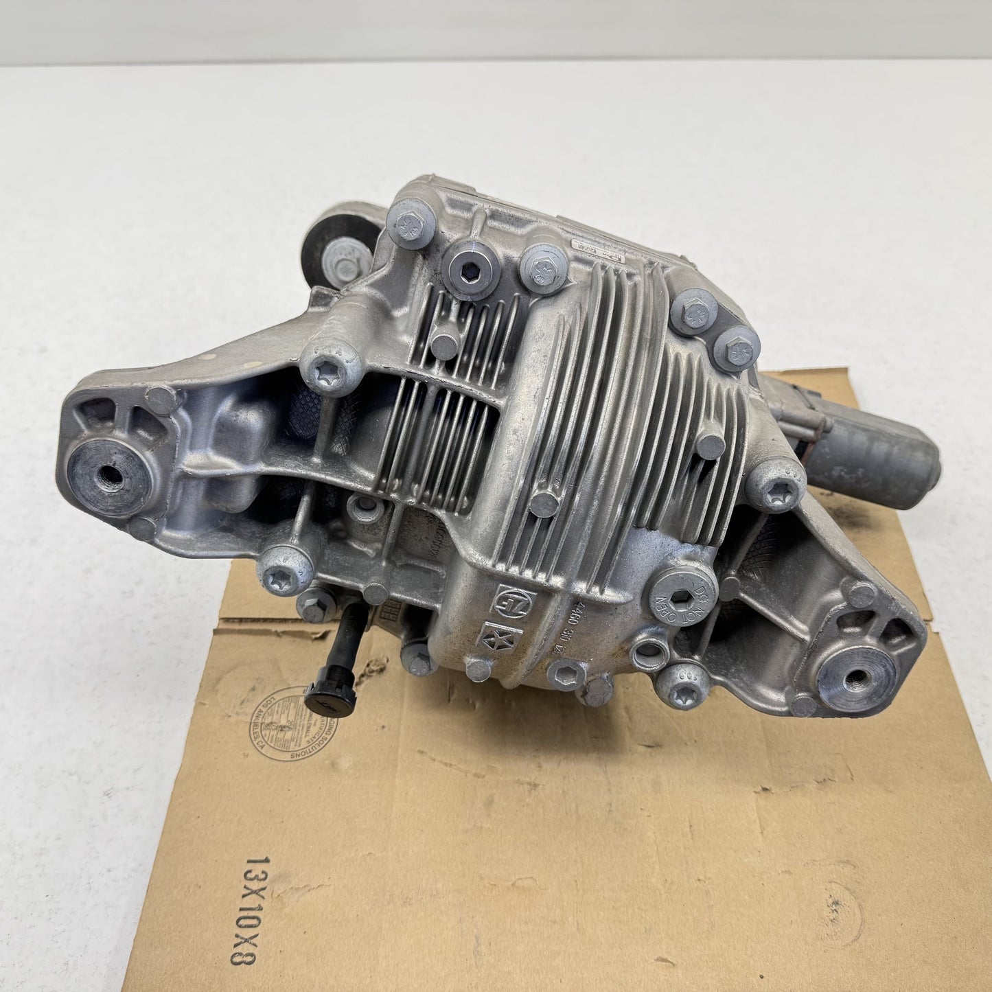 2018-2024 Dodge Durango SRT 392 6.4L Rear Differential Diff 3.70 Ratio OEM