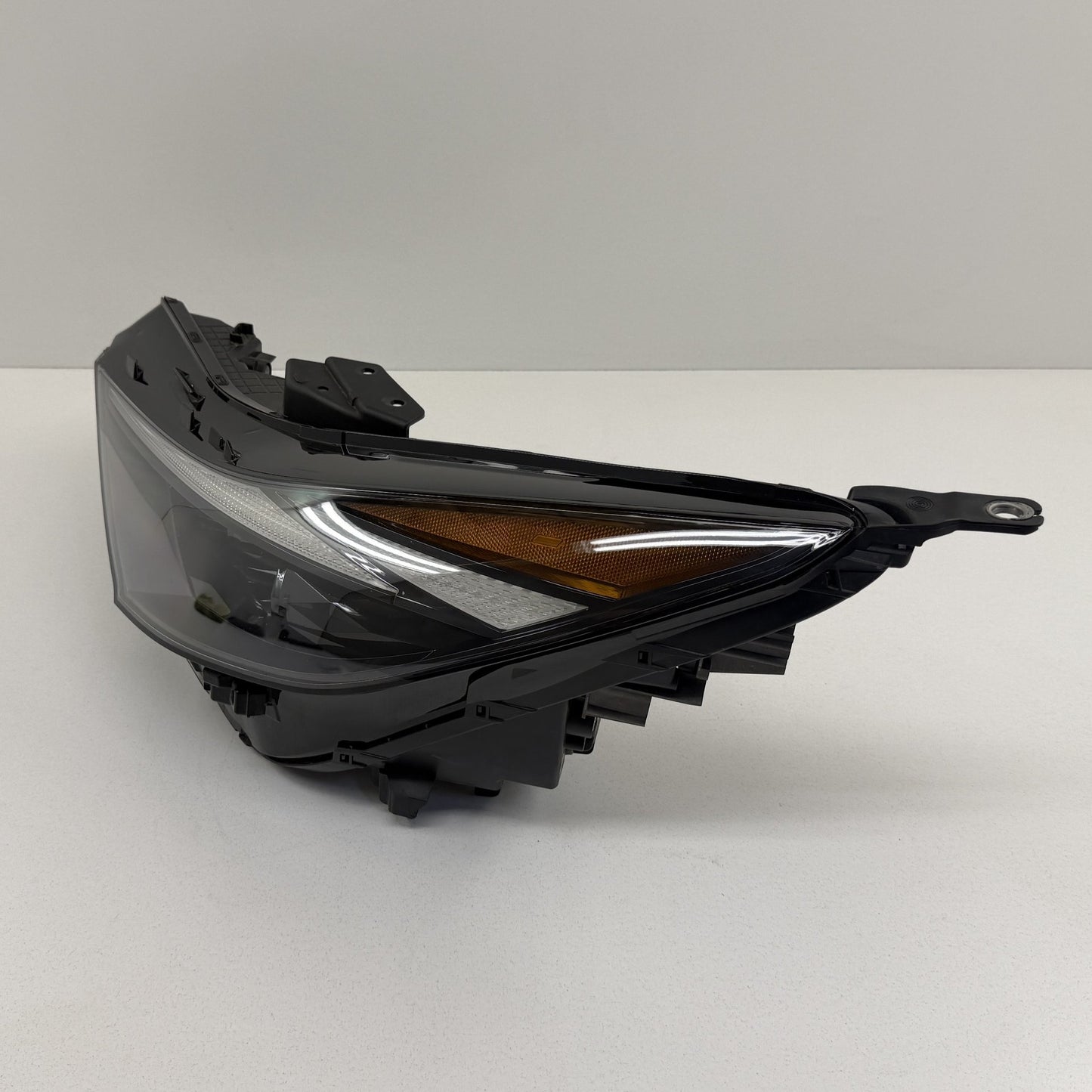 2022-2023 Hyundai Elantra N Driver Left Front Headlight Lamp 92101-IB040 OEM