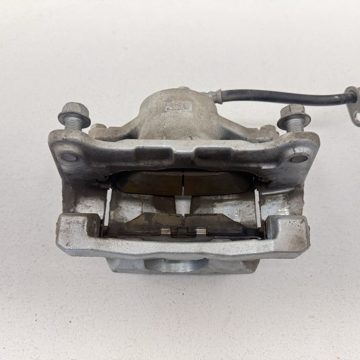 25-26 Toyota Camry XSE Passenger Right Front Suspension Knee Assembly Set OEM